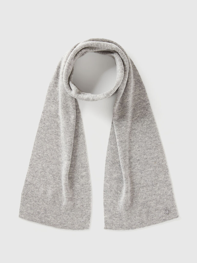 Wool blend scarf