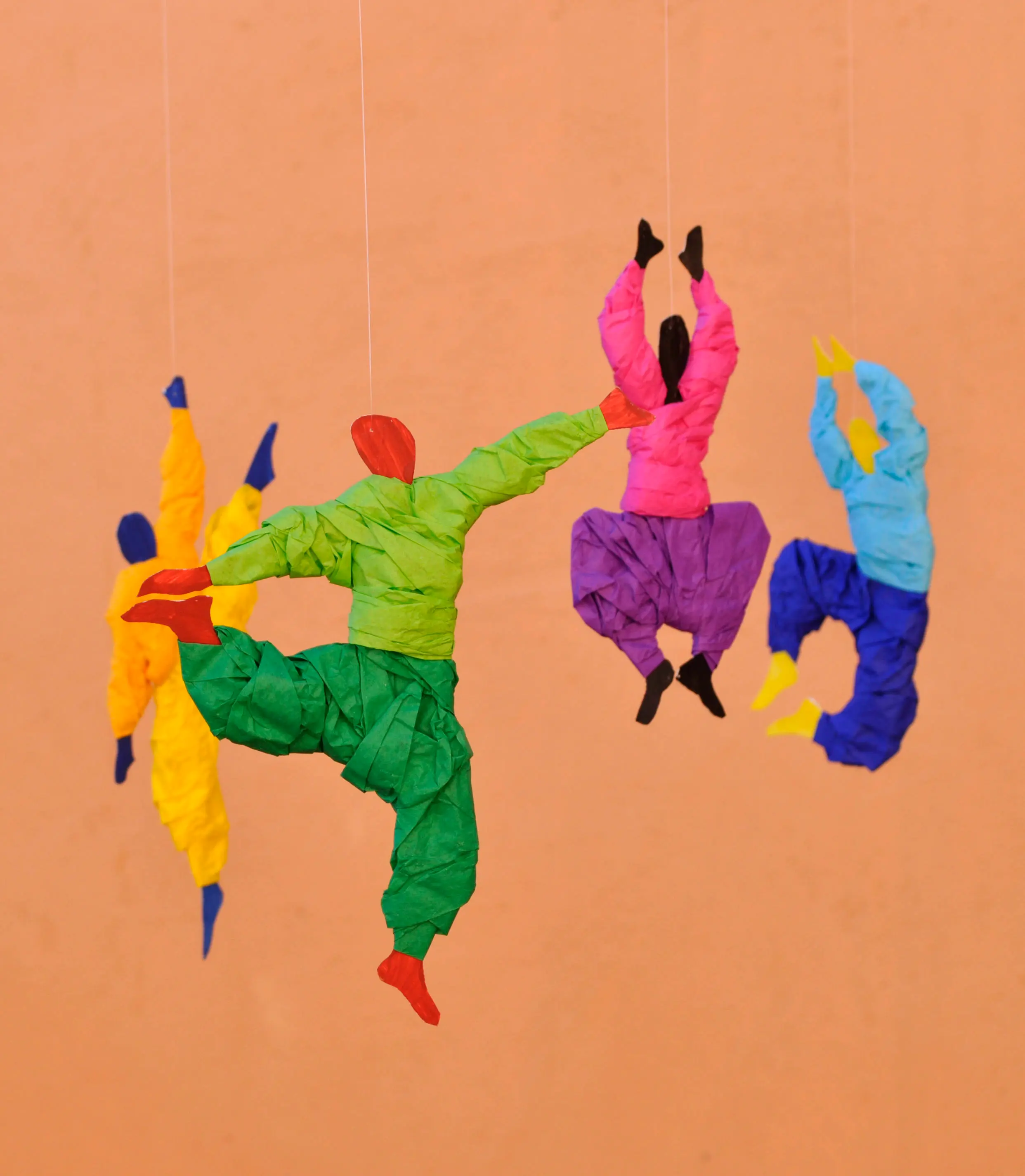 Baile Aereo Decorative mobile, Suspension. Hanging sculpture Silk paper. Colours