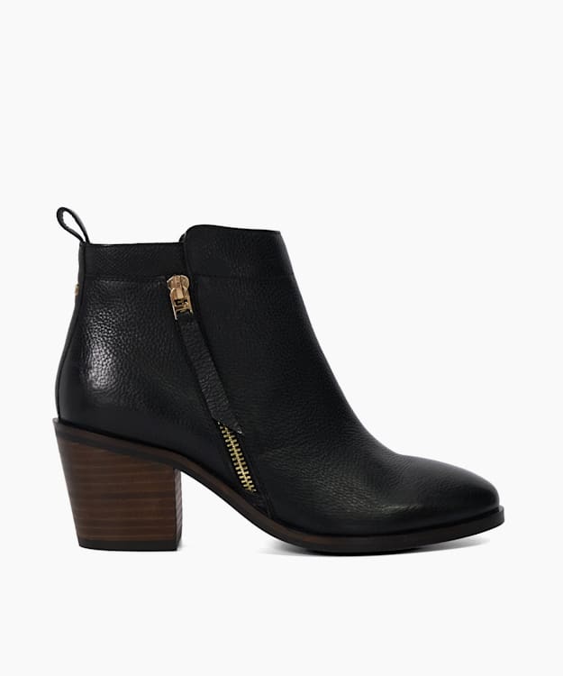 Paicing Black - Block Heel Side Zip Ankle Boots