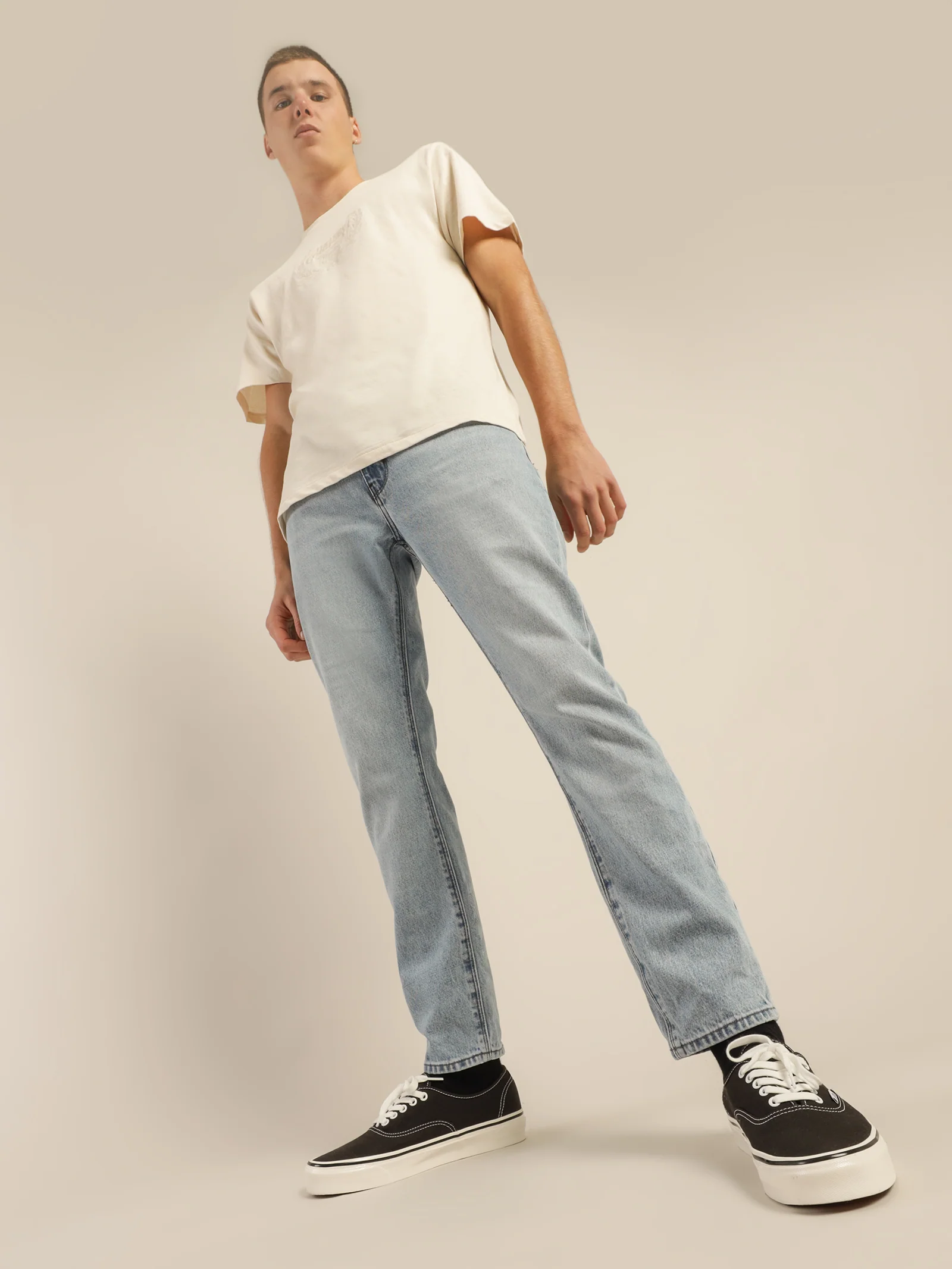 A Straight Lagoon Jeans