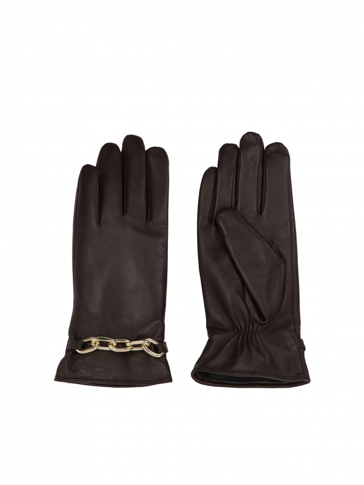 Brown gloves with chain