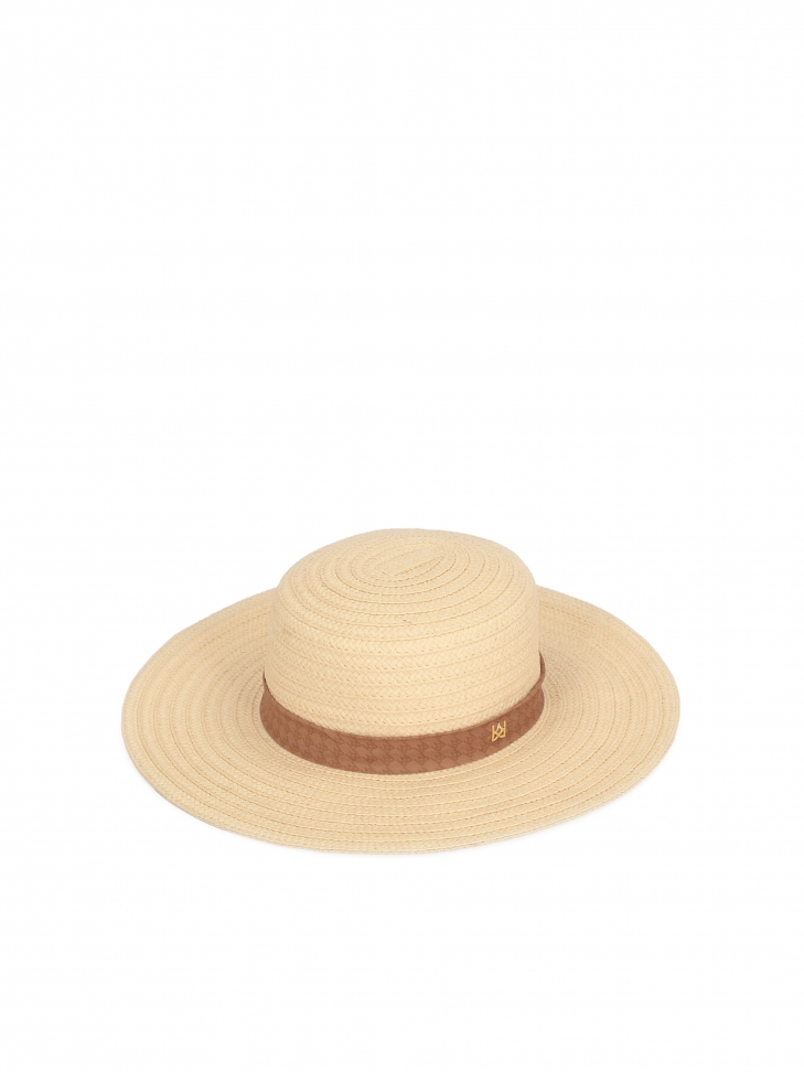 Straw hat with a large brim