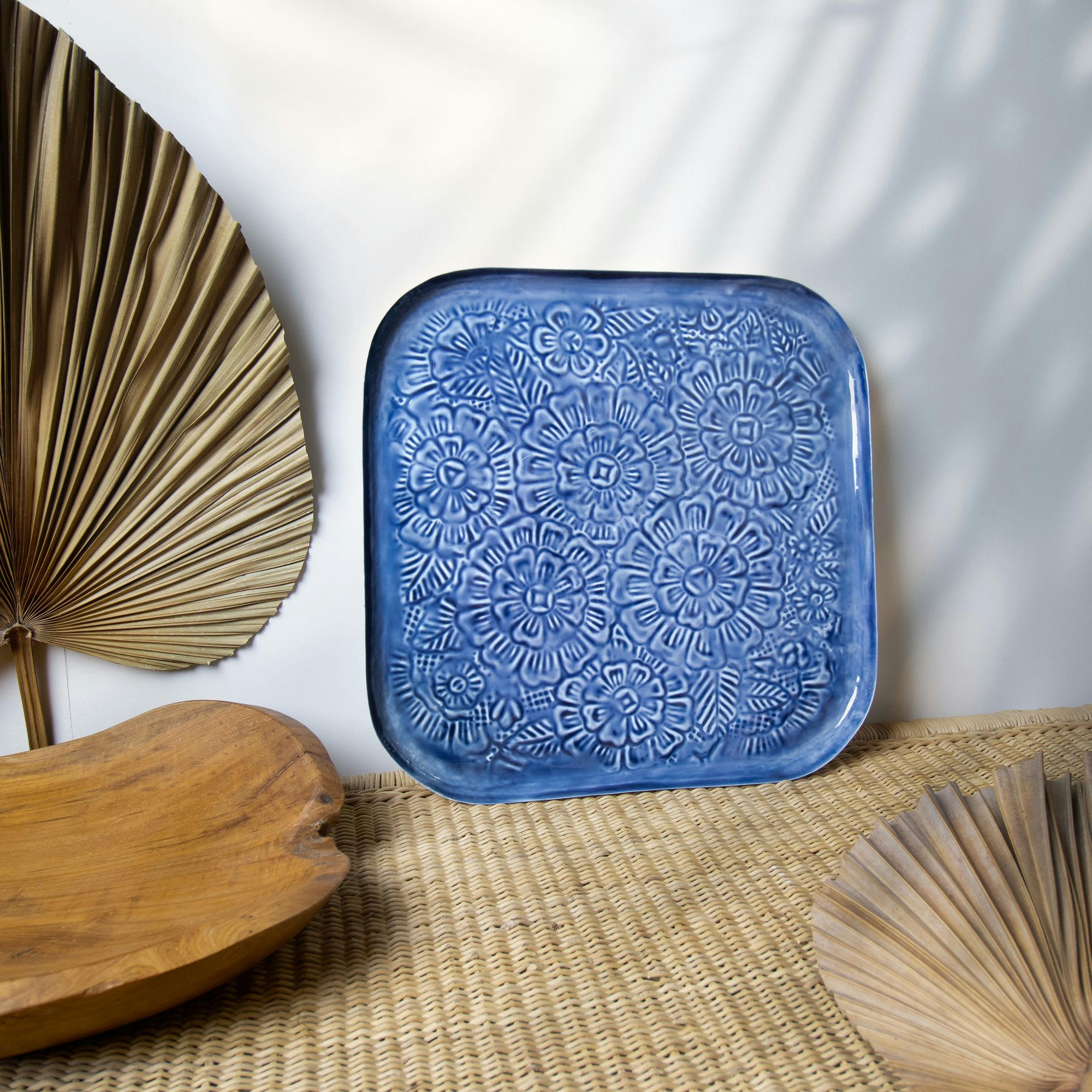 KHEIRA - Plateau en métal émaillé bleu 35cm