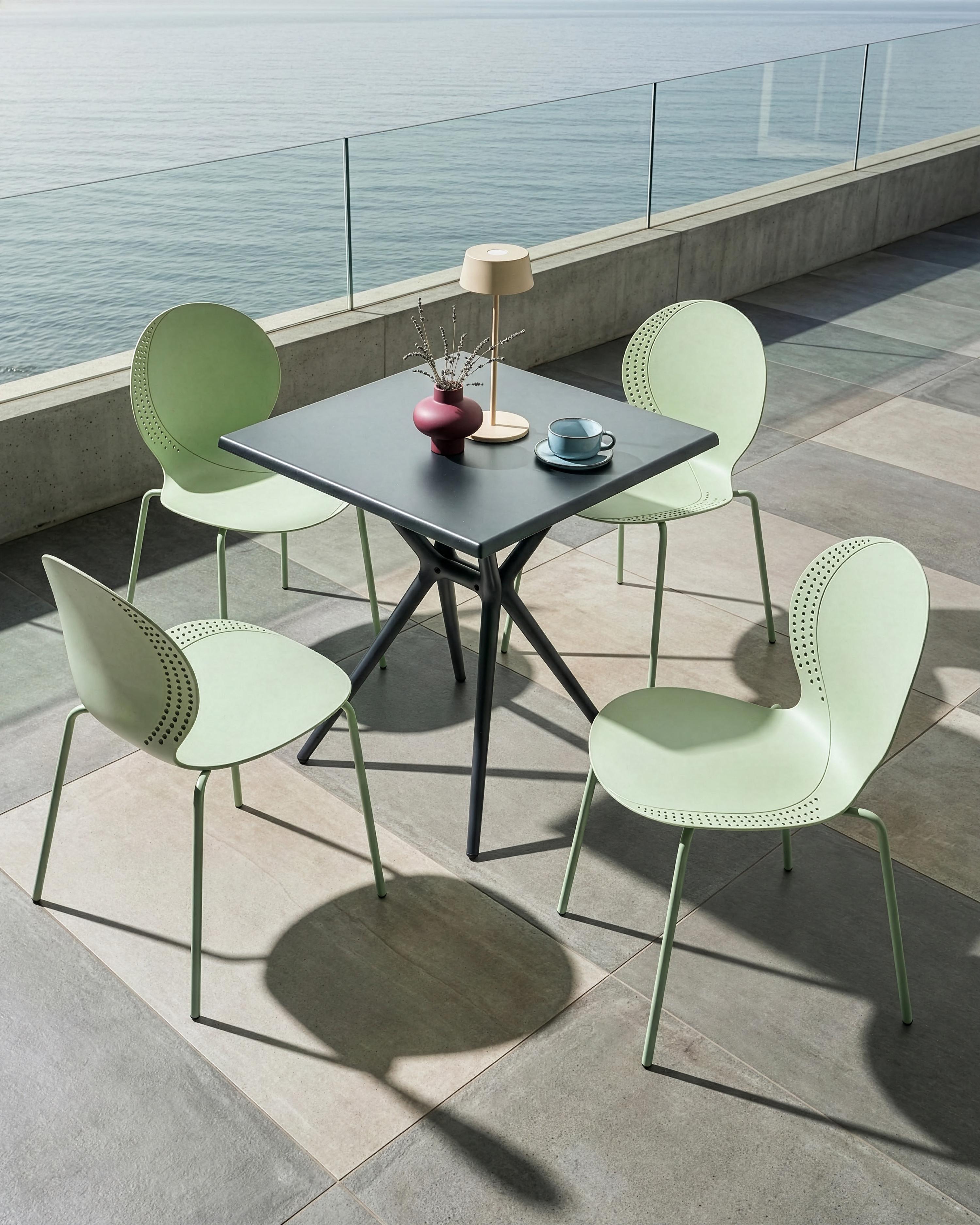 Set of 4 Garden Chairs MILOS Stacking Light Green