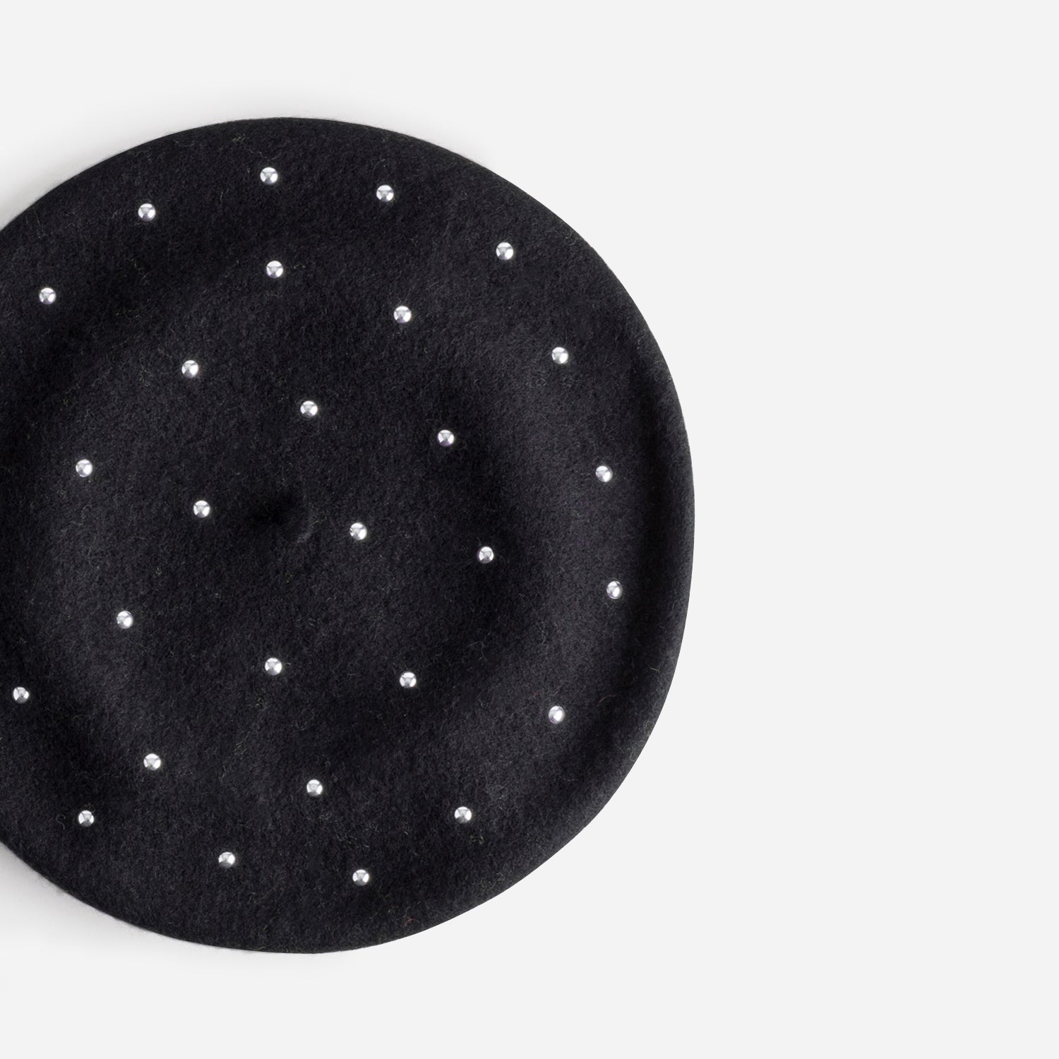 Béret noir décor clous