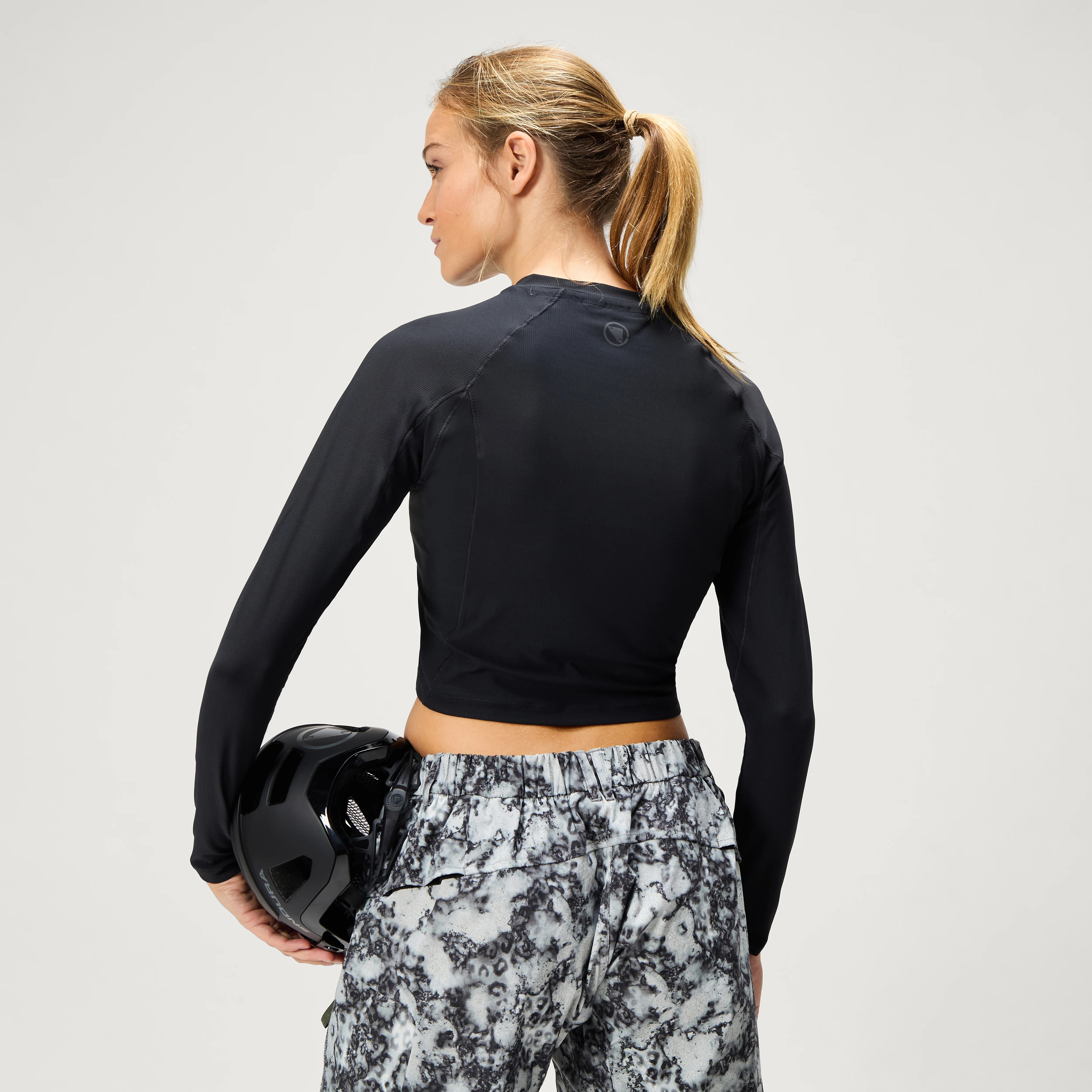 Women's SulTrac L/S Crop Tee - Moonless Night