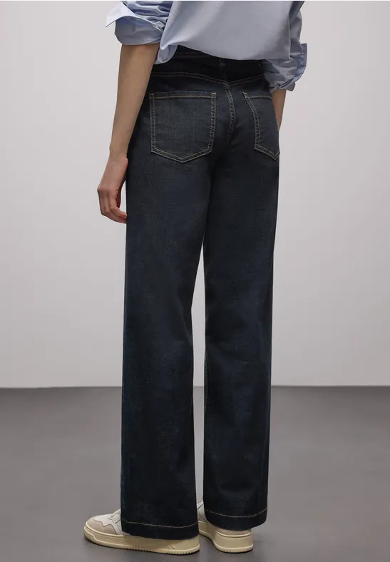 Rinsed Wide Leg Jeans
