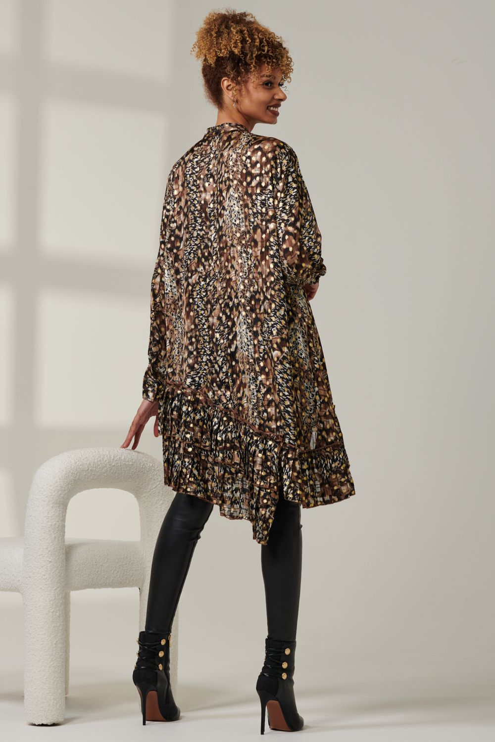 Jolie Moi Metallic Dot Asymmetric Hem Shirt