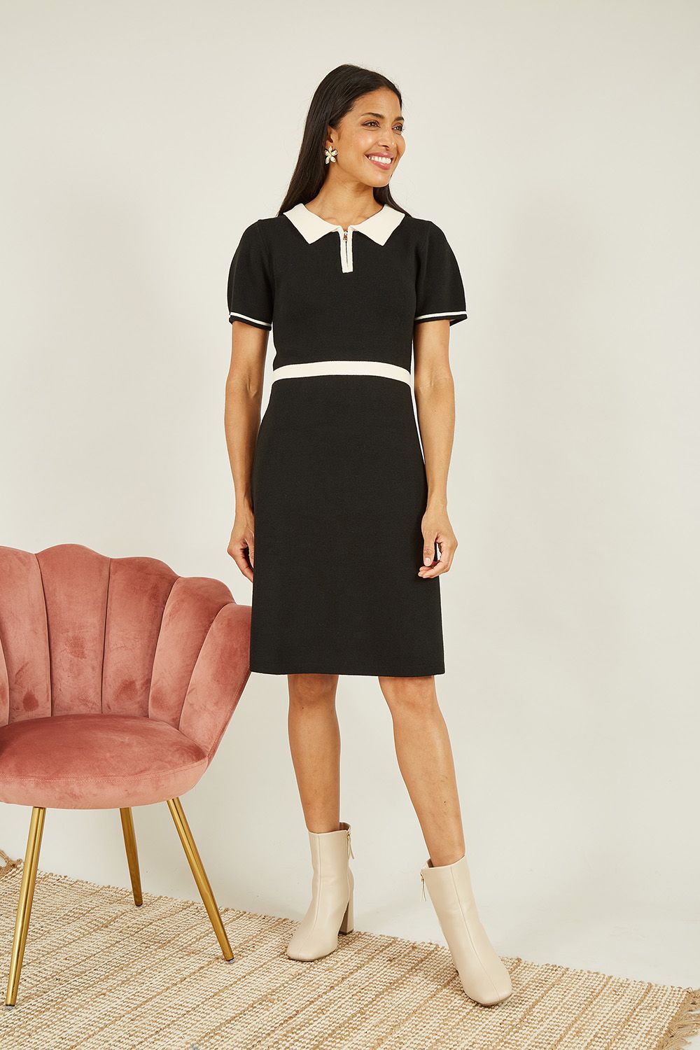 Yumi Black Knitted Retro Skater Dress