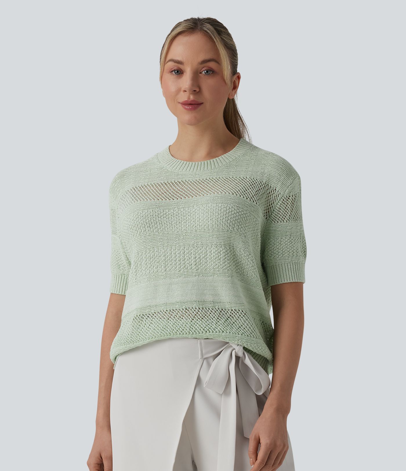 Pull tailleur col rond manches courtes crochet