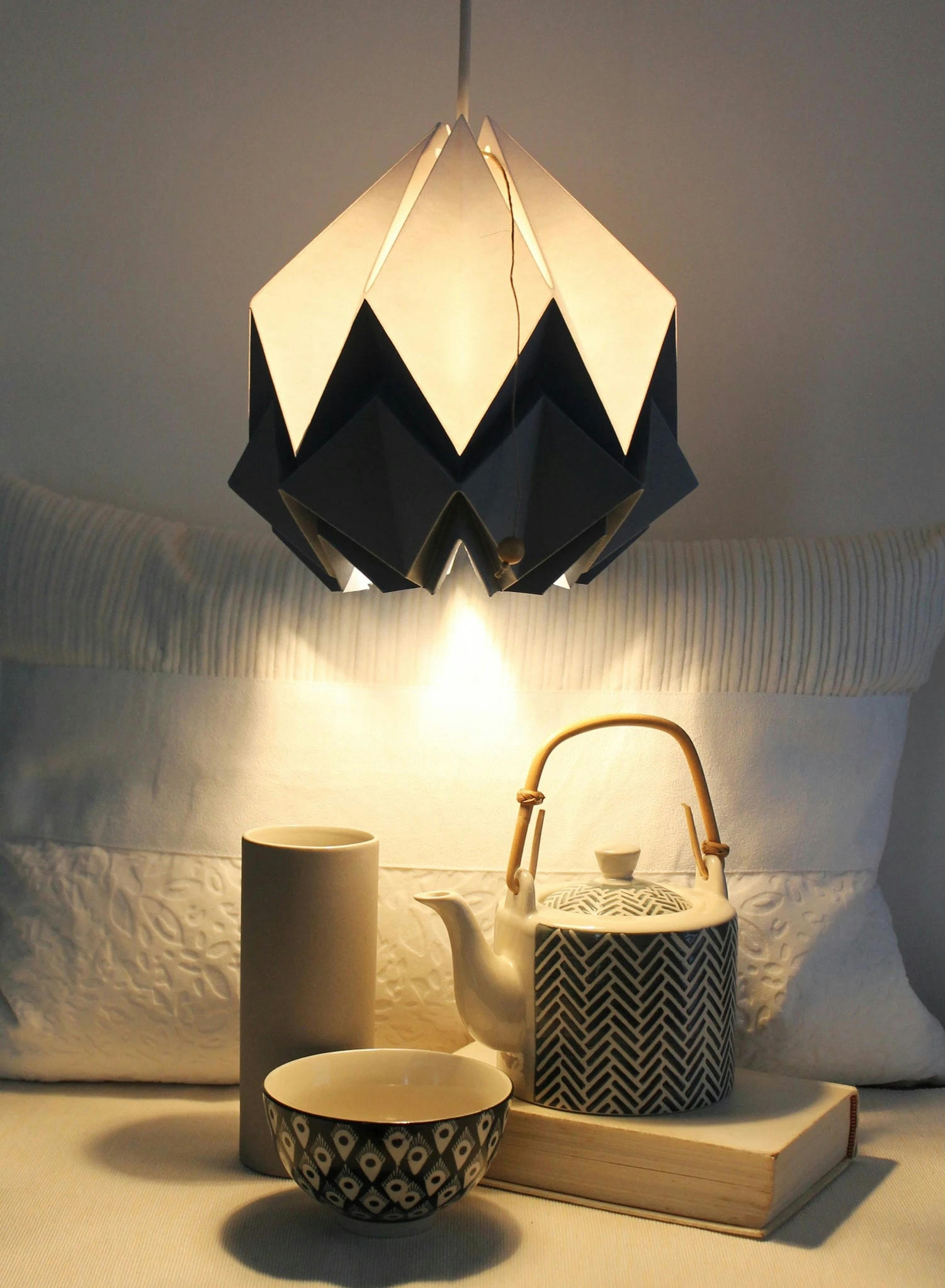 HANAHI - Suspension origami bicolore en papier taille S