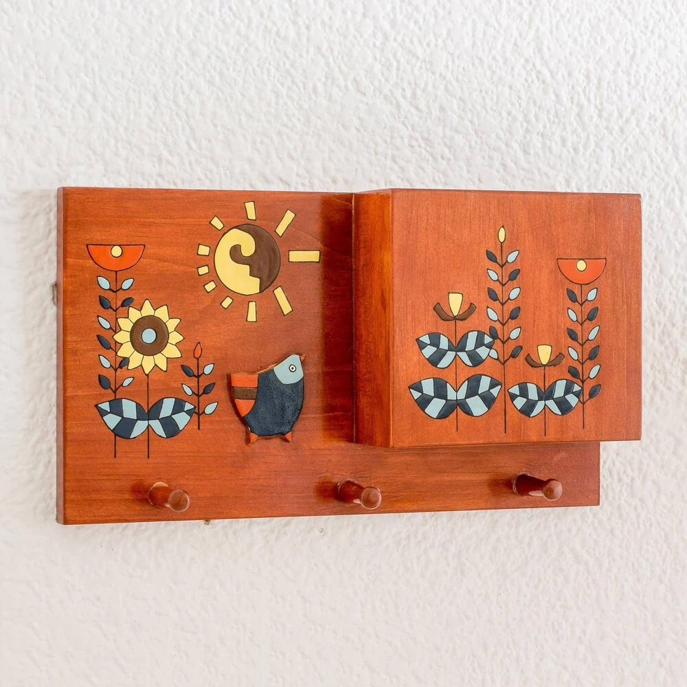 Handmade Jubilant Day Wood letter and key holder (El Salvador)