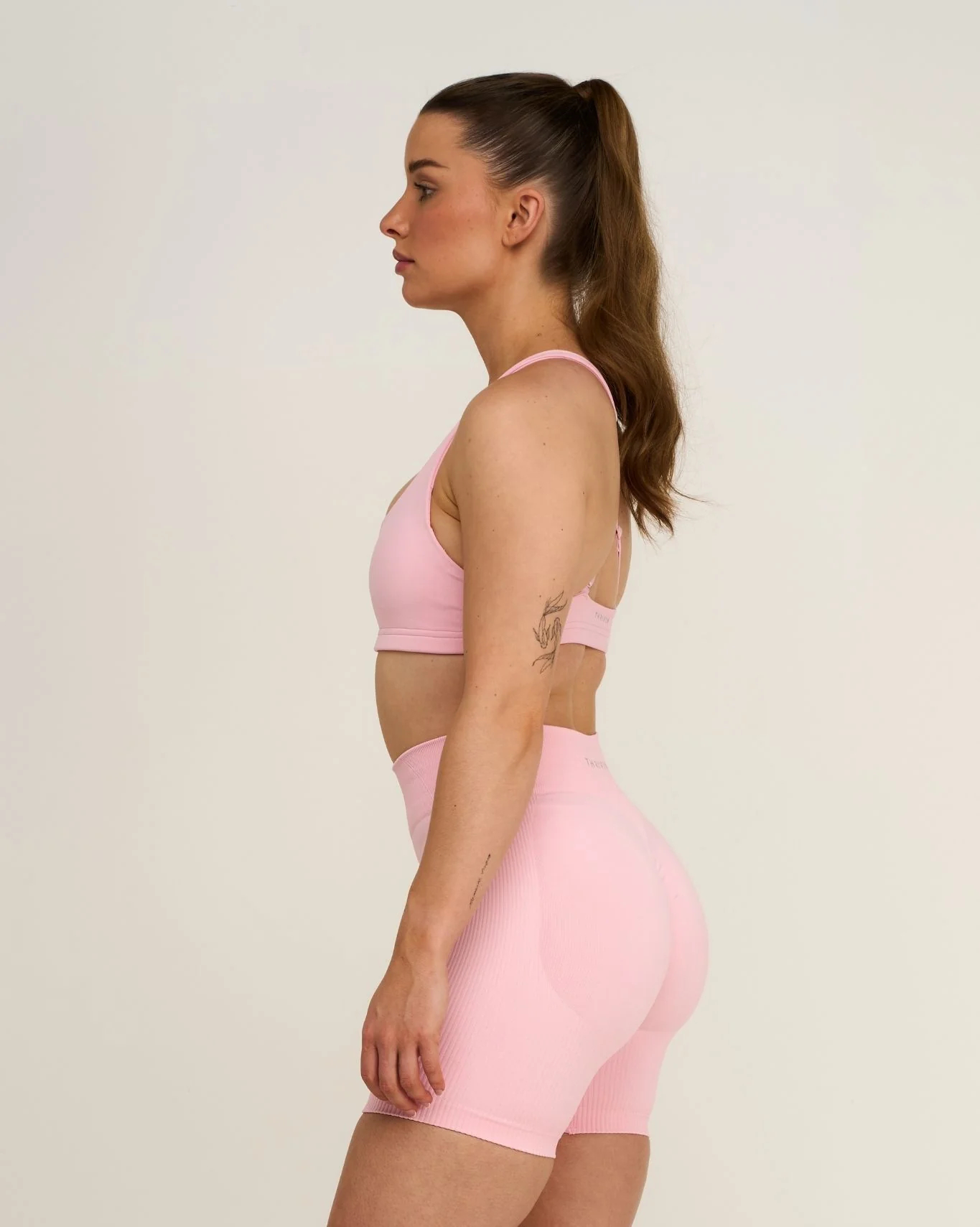 Elevate™ Sculpting Medium Impact Multiway Bra | Cotton Pink