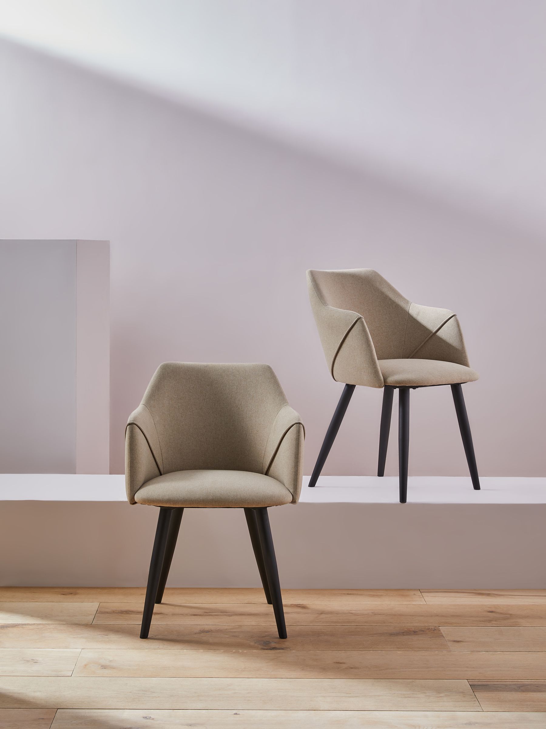 Set of 2 Lule Arm Dining Chairs in Ecru Marl and Black Legs