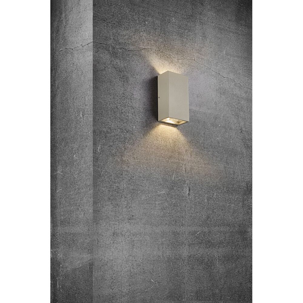 VEGGLAMPE NORDLUX ROLD KUBE SAND