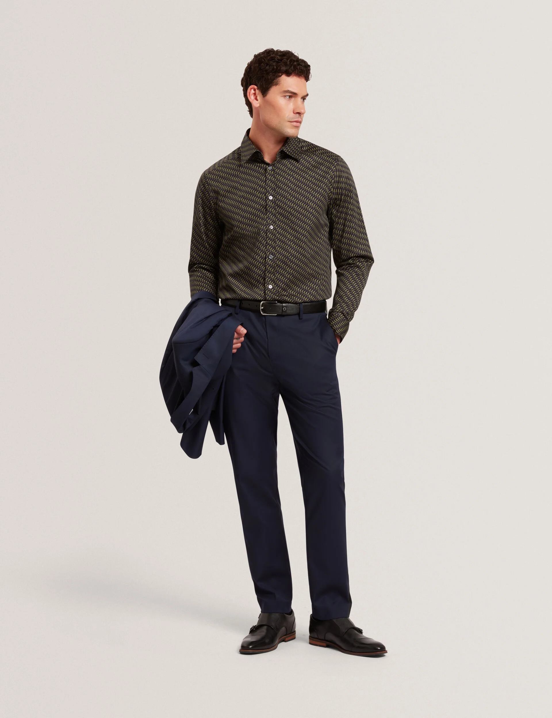 KRISTOV | KHAKI