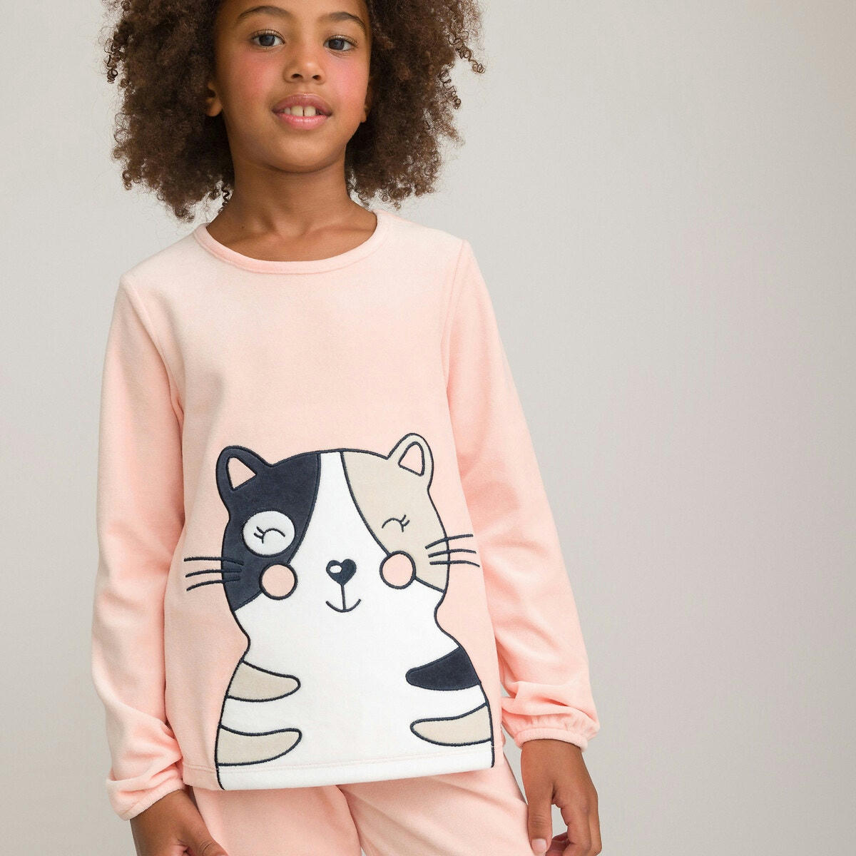 Pyjama en velours, motif chat brodé