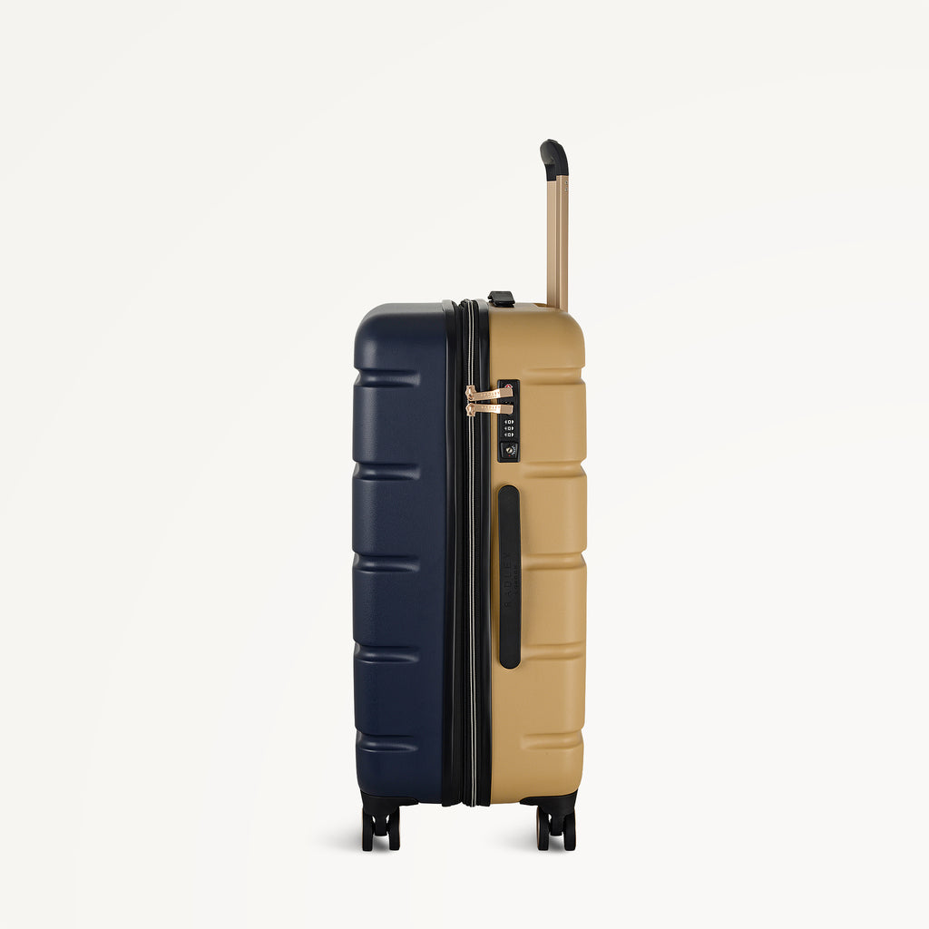 Lexington - 4 Wheel Medium Suitcase