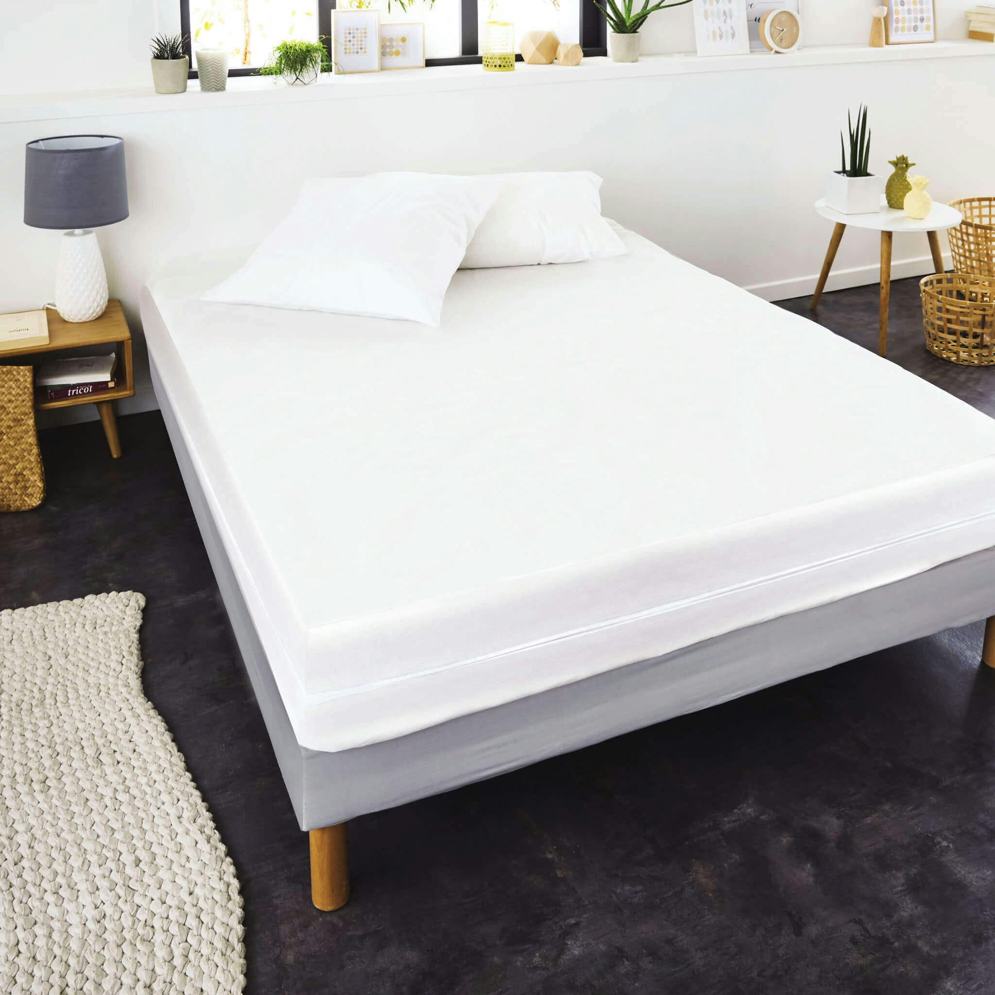 - Housse de matelas antiacariens anti-punaises 160x200
