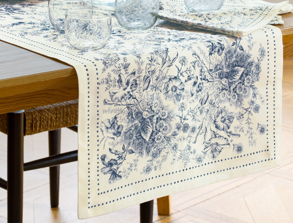 Chemin de table impriméLa table de Louise