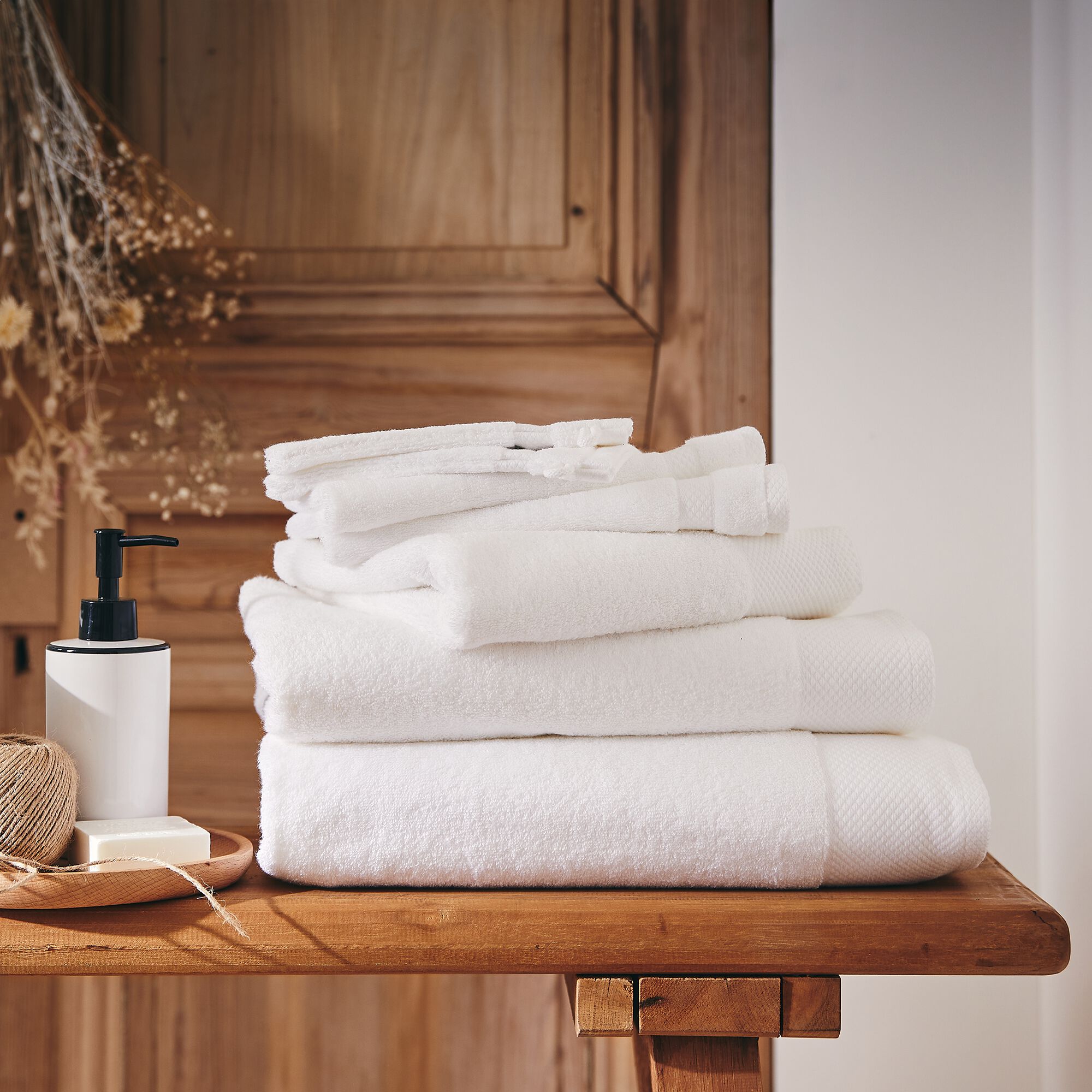 AZUR - Drap de bain en coton peigné - blanc optique 100x150cm