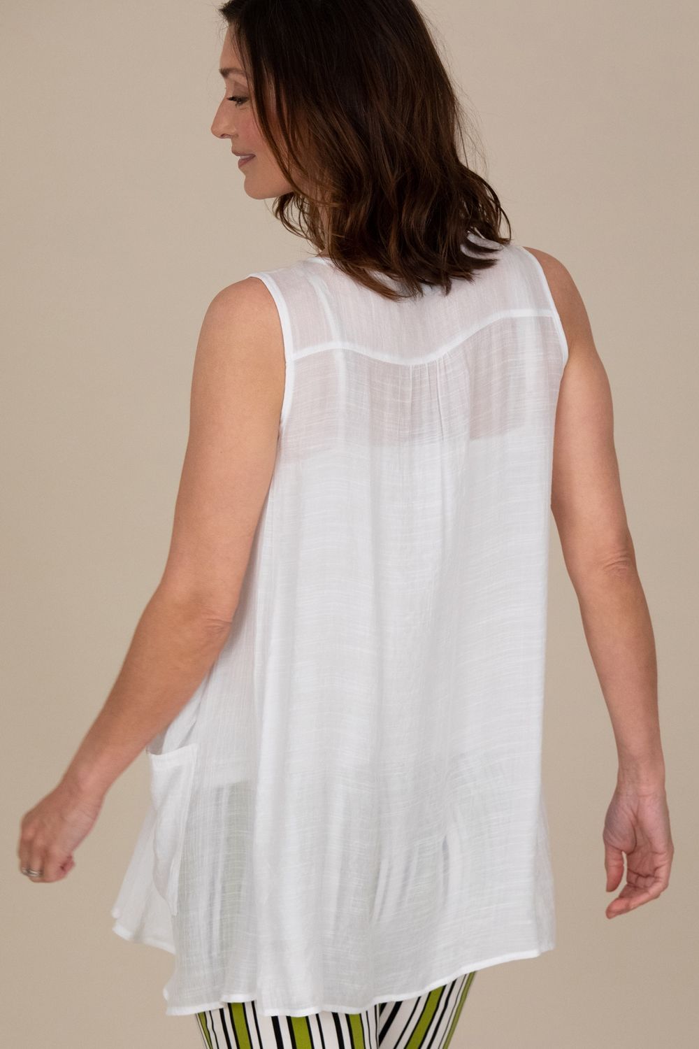 Klass. Sleeveless Pocket Tunic Top