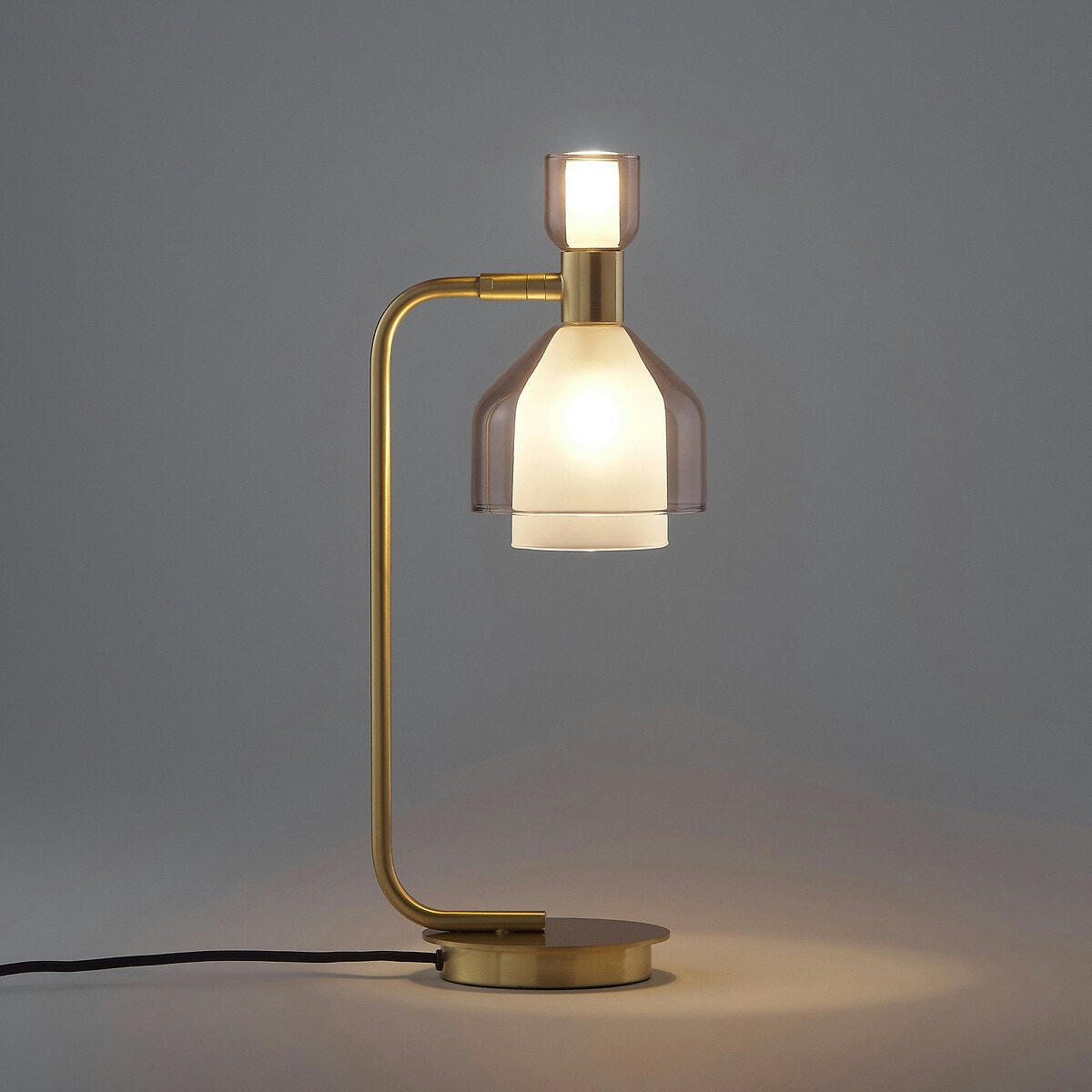 Lampe à poser métal fer laitonné verre fumé Amoris