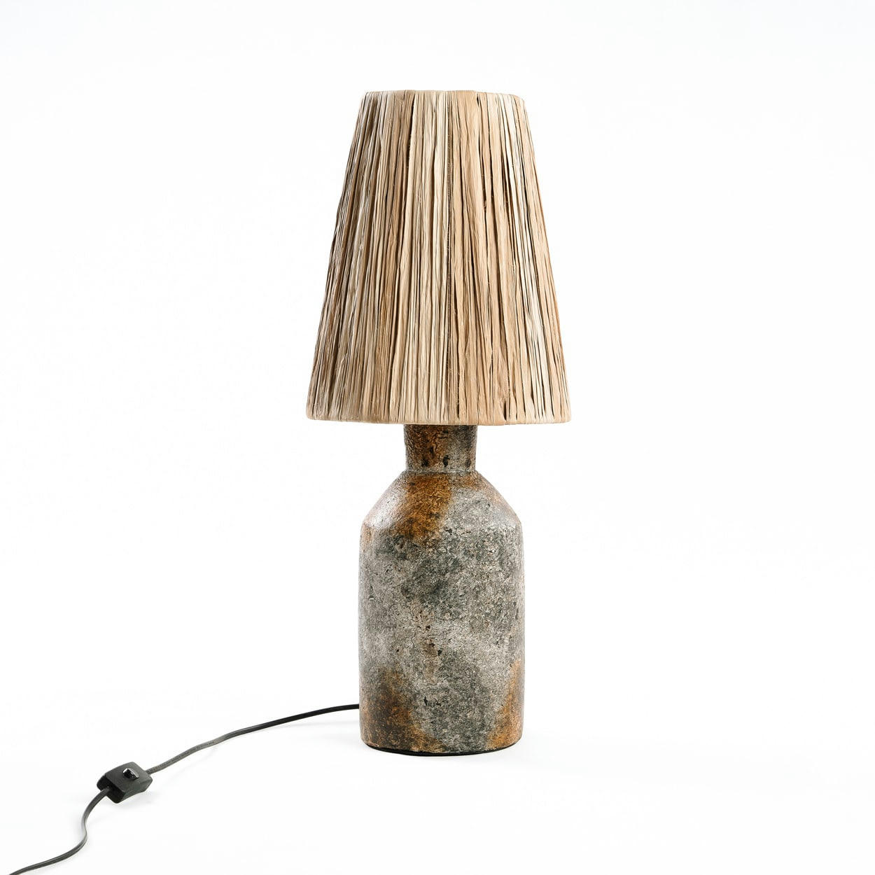 ITHAKA - Lampe de table en terre cuite et herbe antique gris naturel