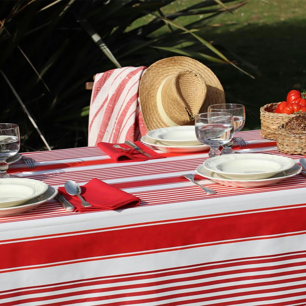 ORIO - Nappe enduite coton Rouge 160x300 cm