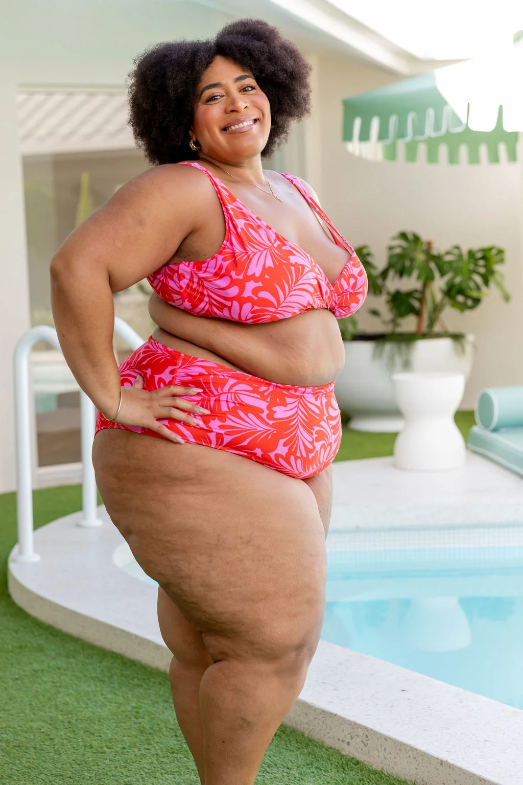 Burleigh Bikini Top in Pink Jungle