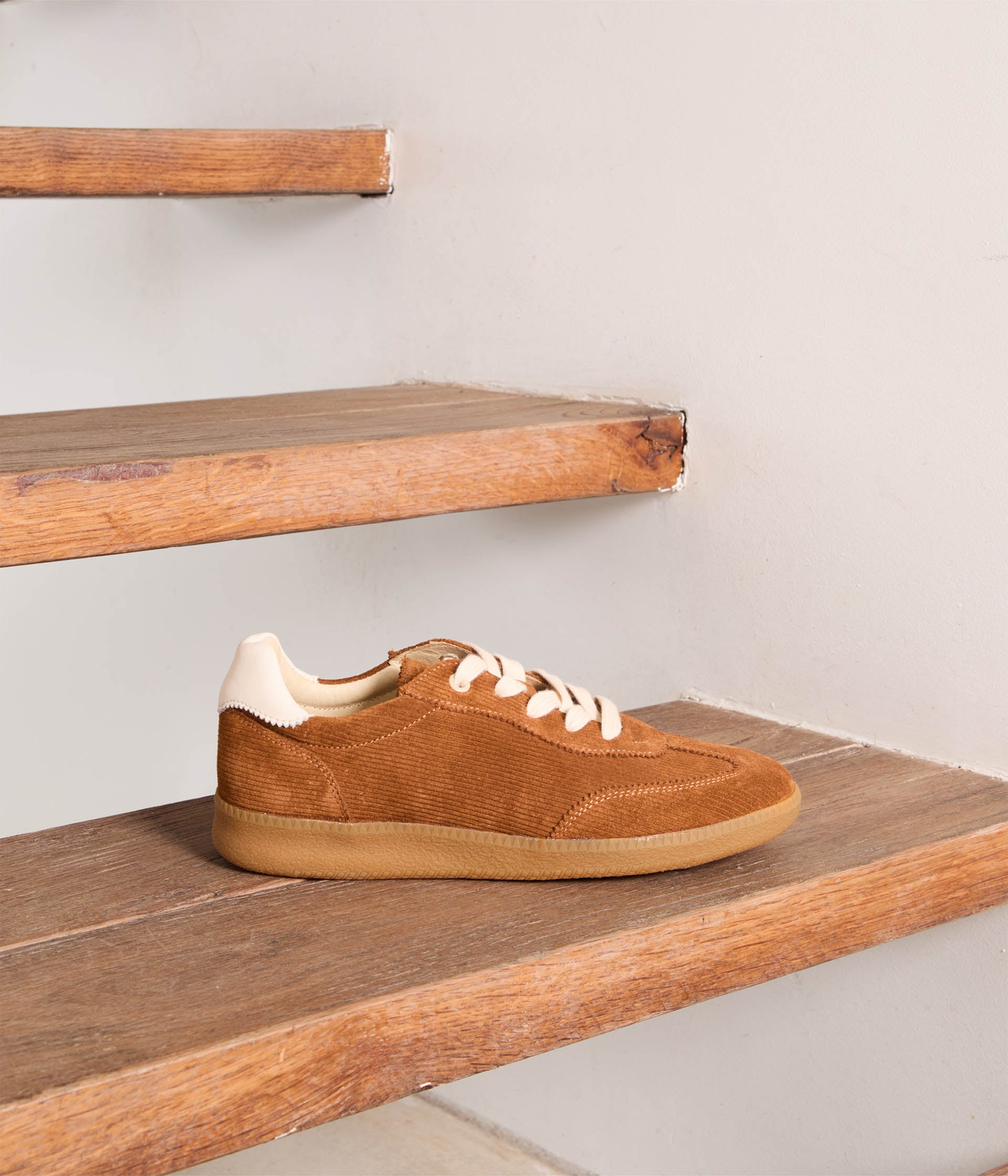 Baskets velours camel Simon