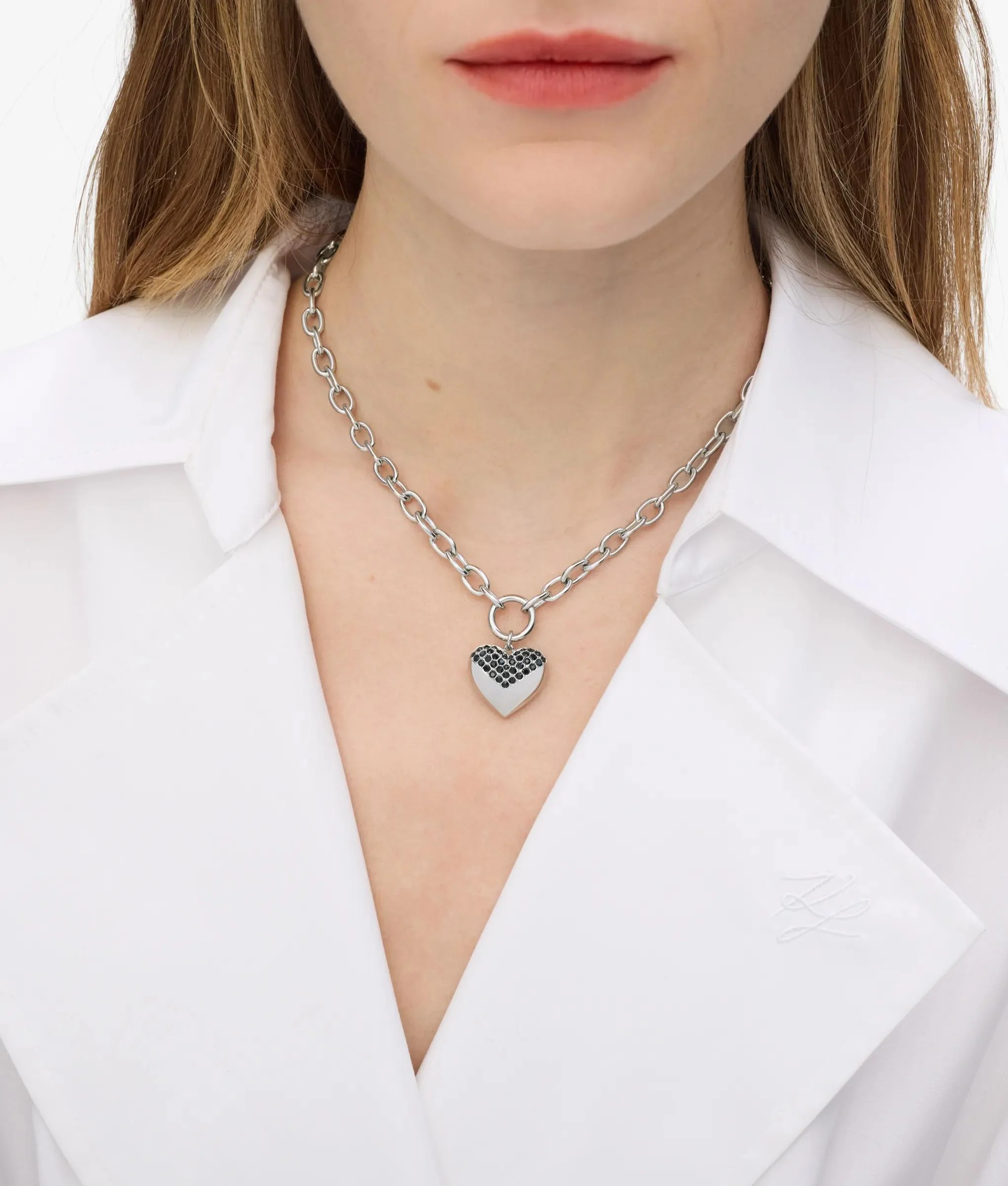 Collier argent à breloque en forme de cœur