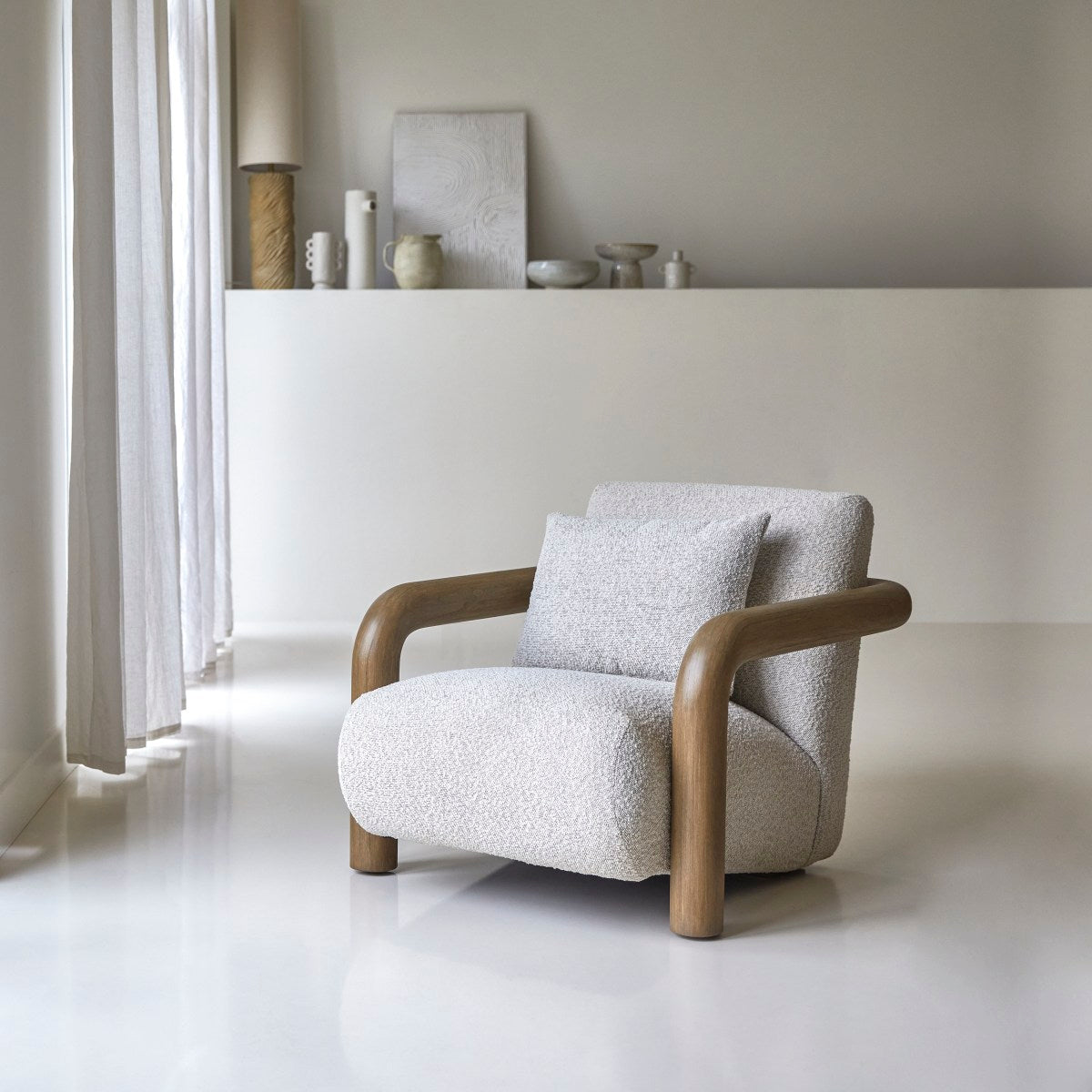 Tikamoon - Nina - Lage fauteuil in massief mindihout en ecru stof