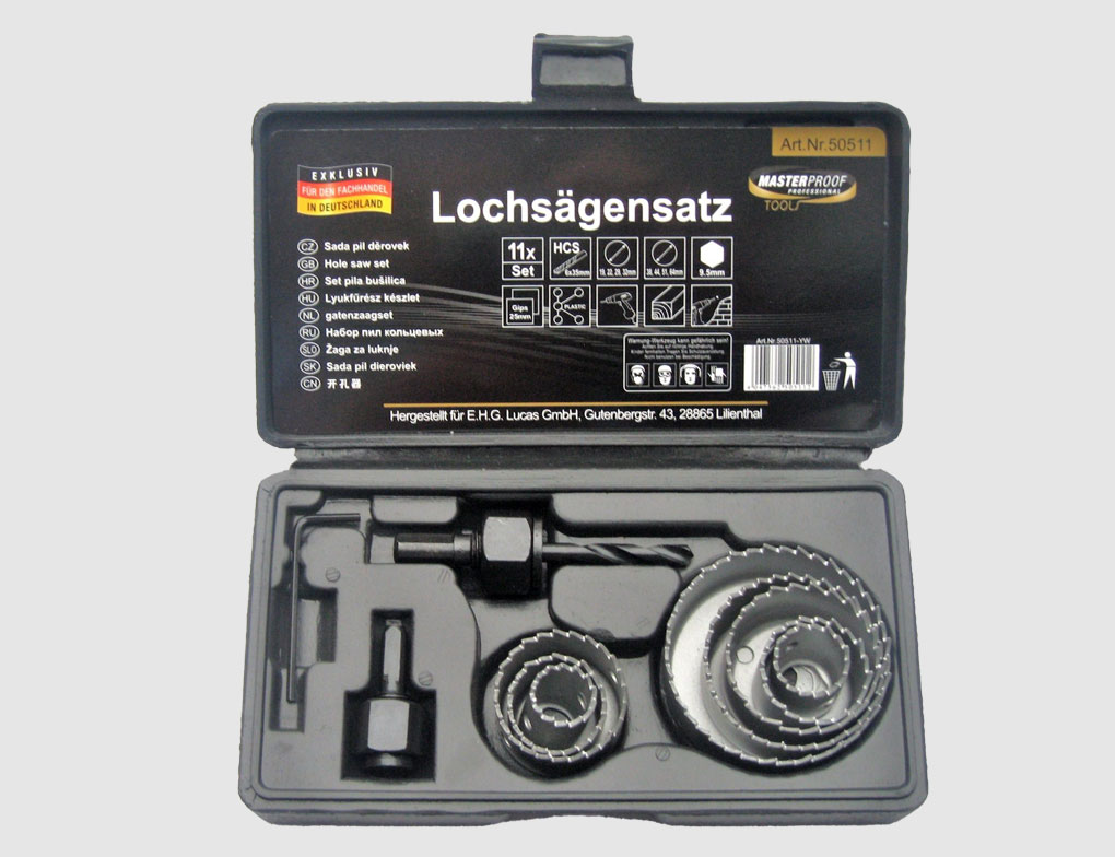 Lochsägesatz im Koffer