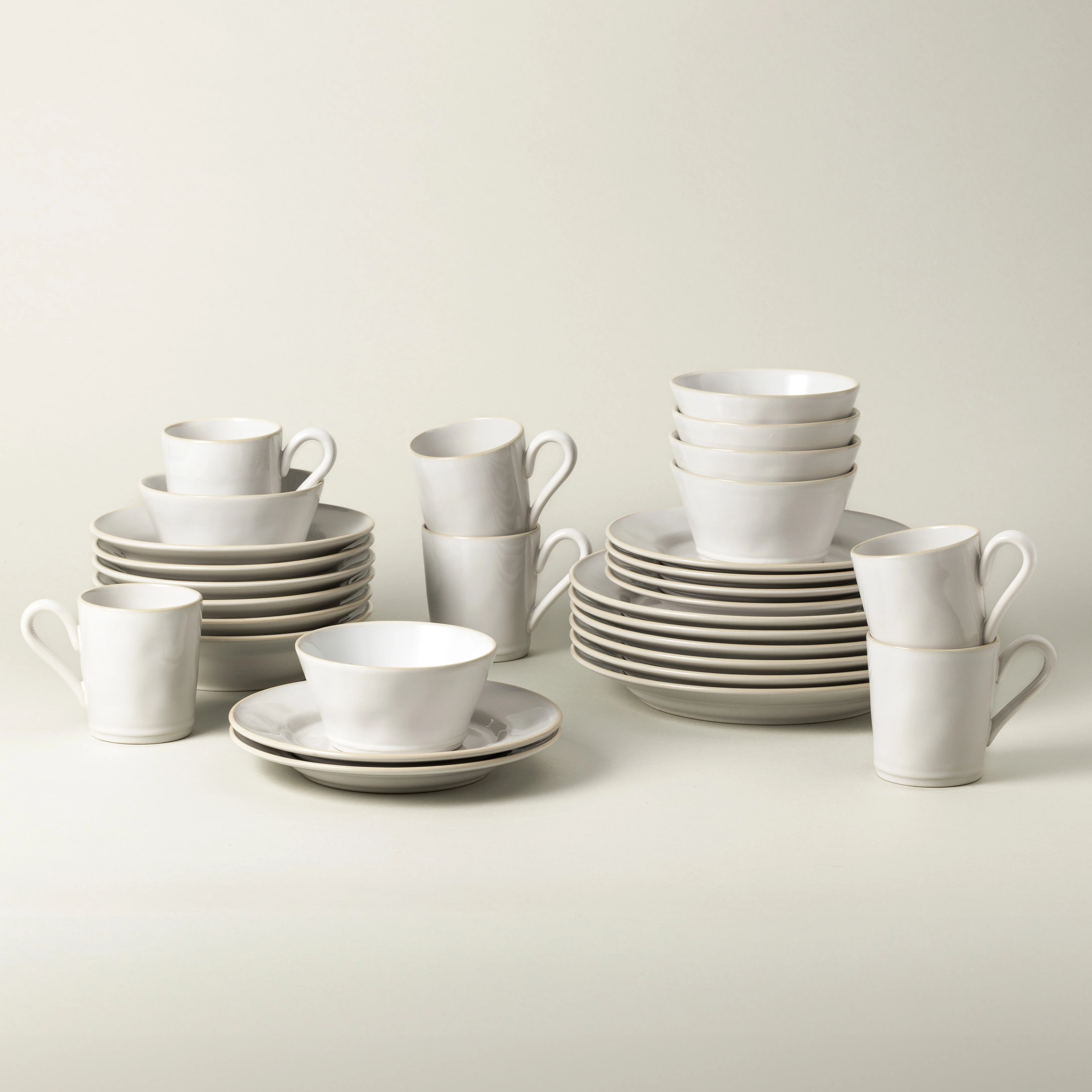 30-Piece Dinnerware Set with Mug Beja