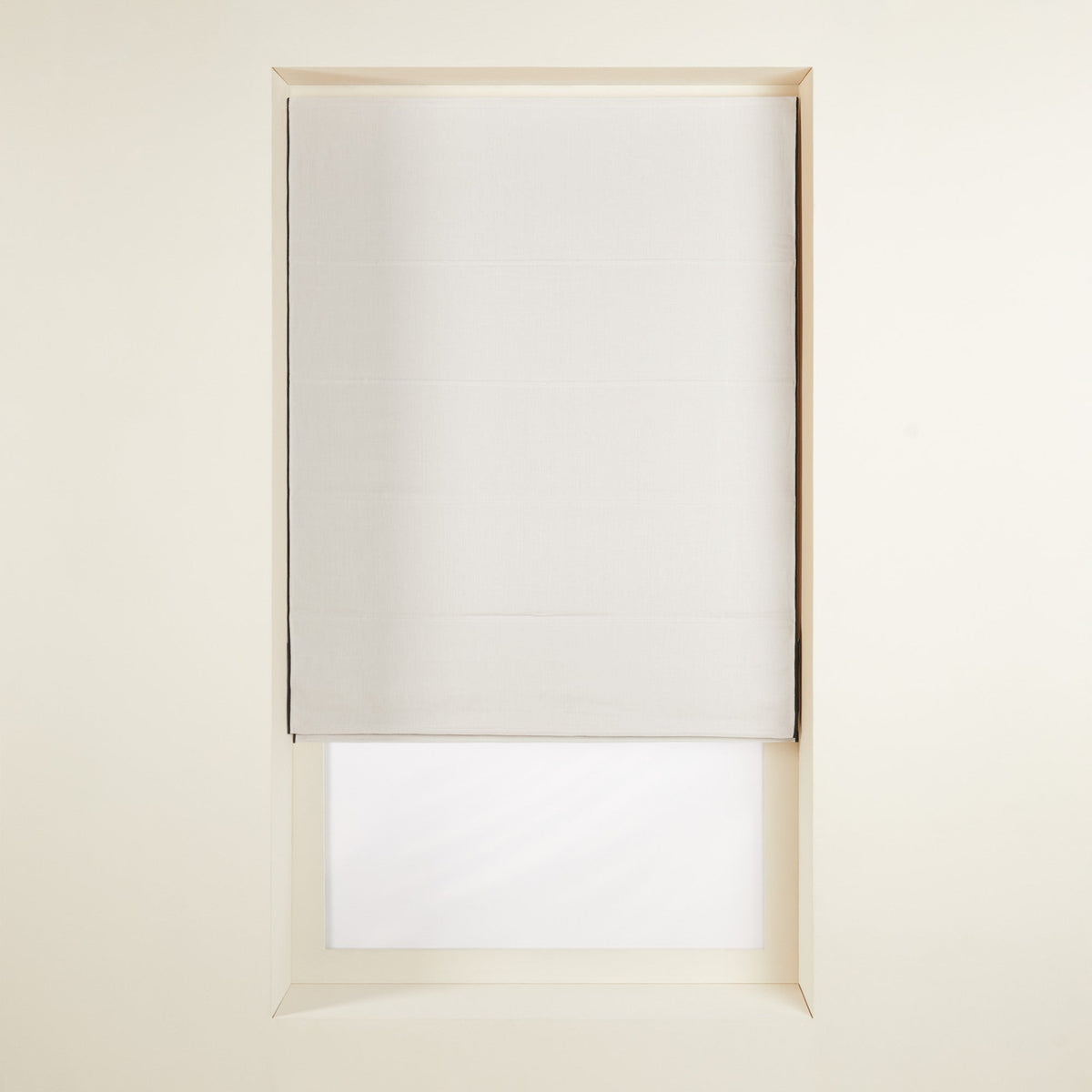 Madura Verduisteringsrolgordijn Carlina kalksteen en zwarte hommel 60x220 cm