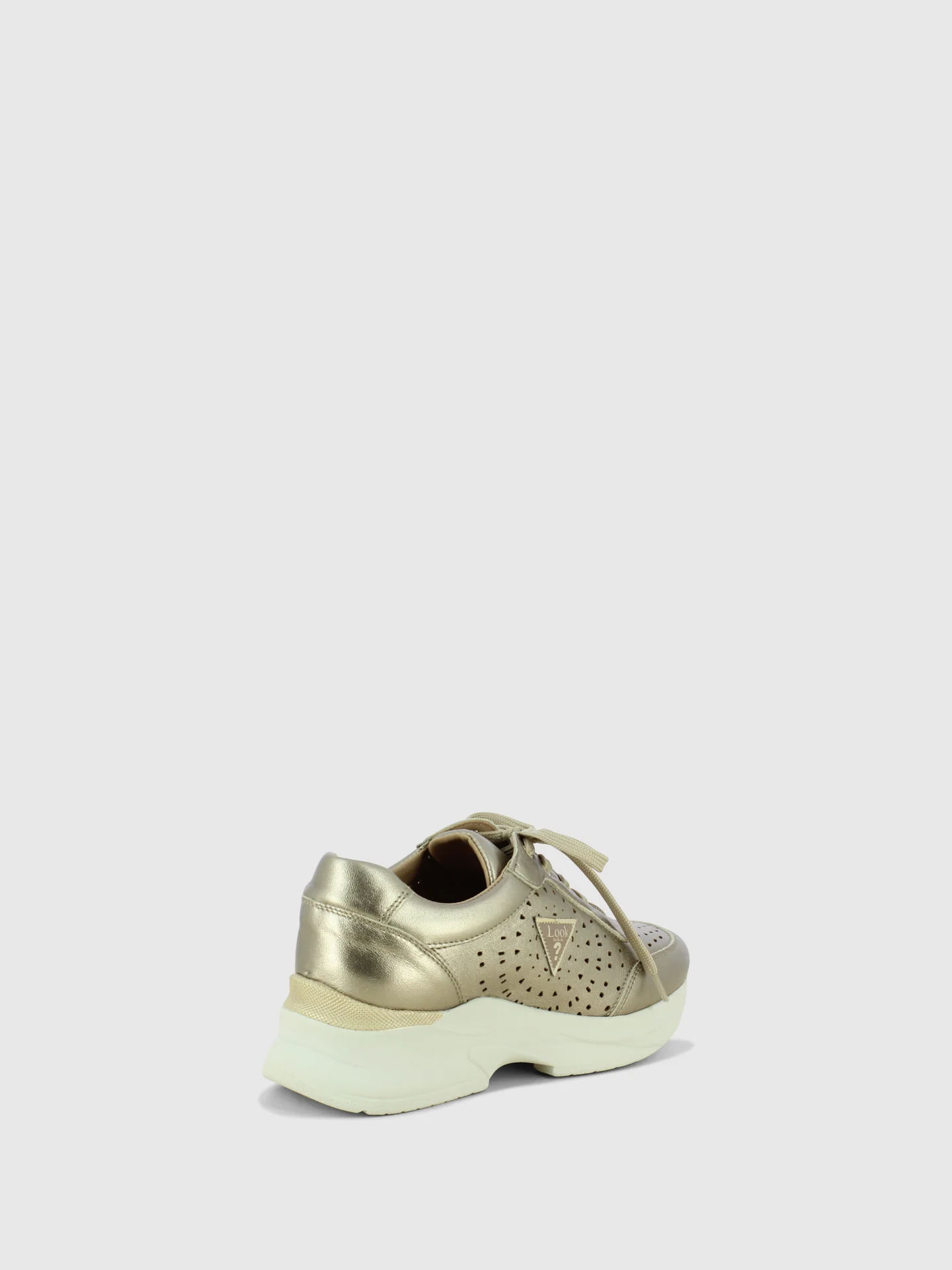 Ténis com Atacadores em Dourado