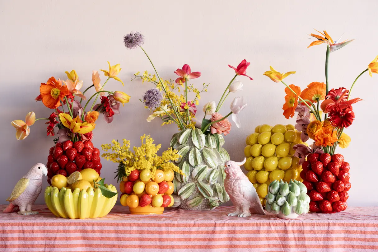 Vase Strawberries