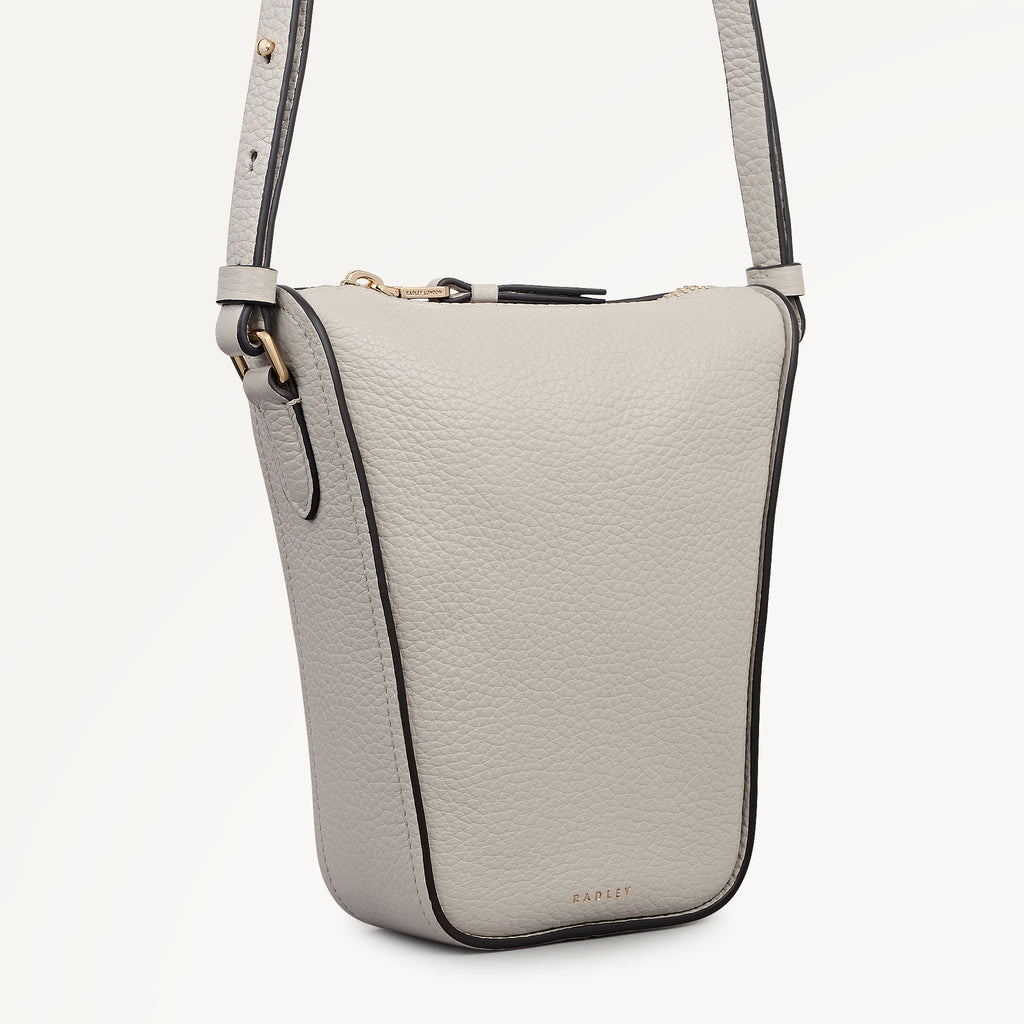 Oak Street - Medium Phone Cross Body