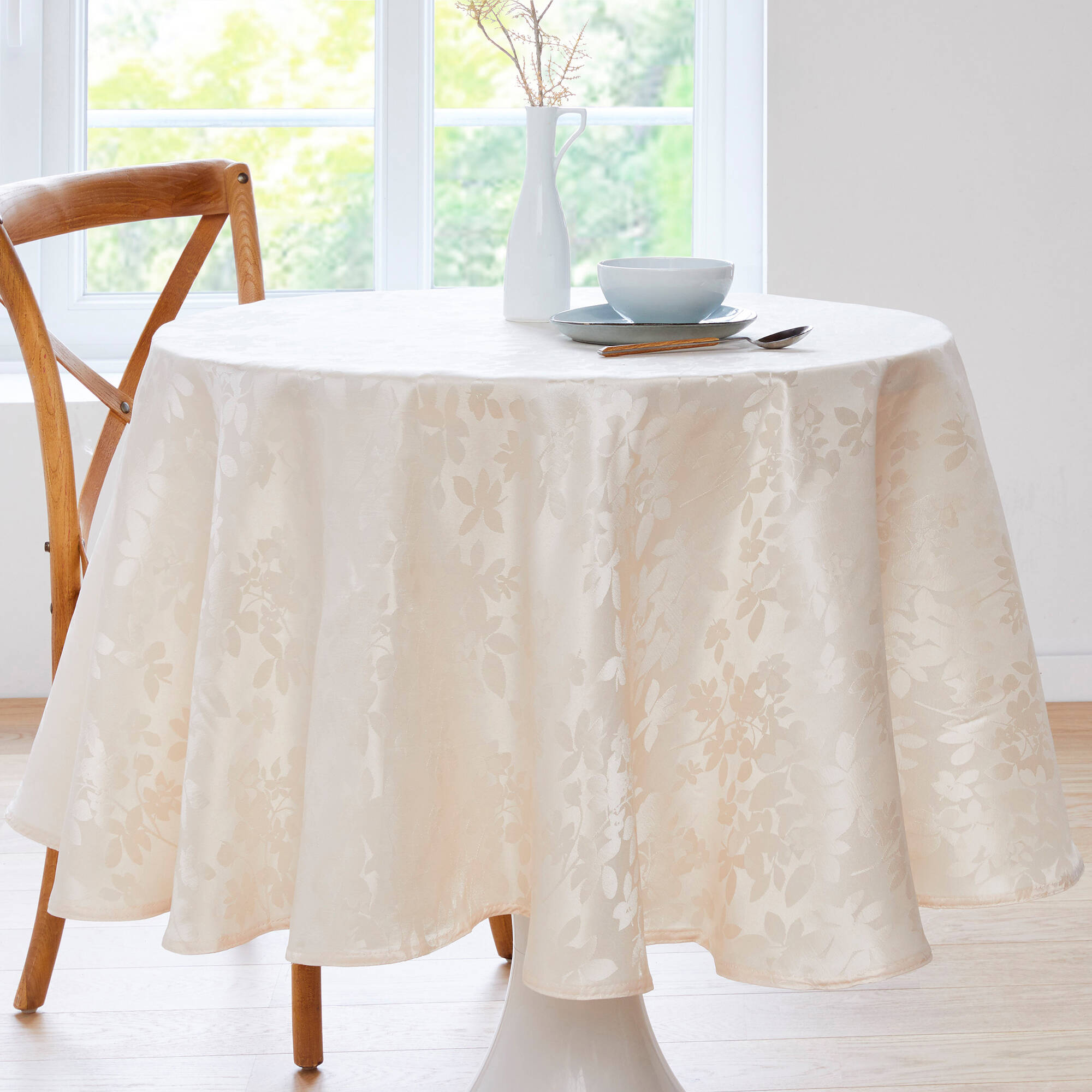 Nappe damassée feuillages Colombine&reg;