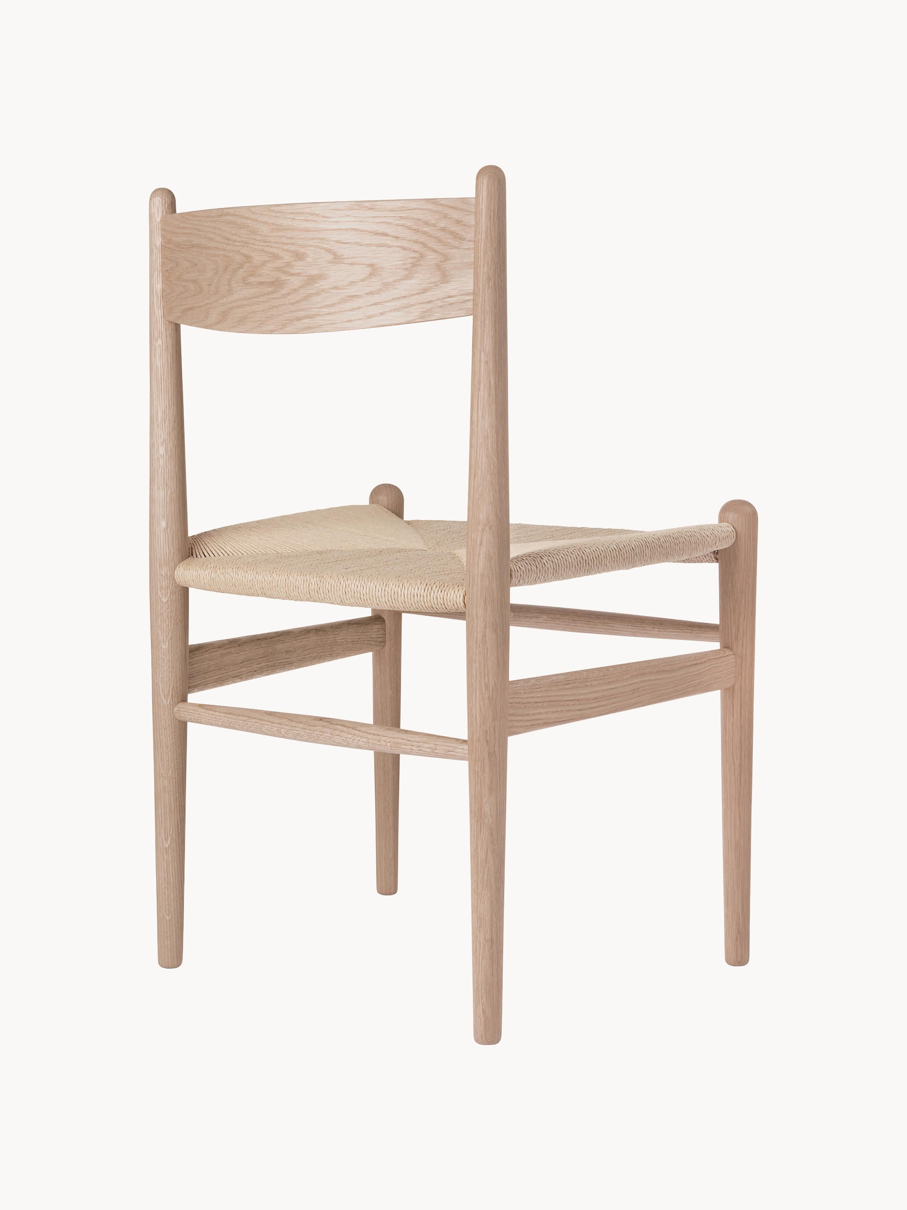 Holzstuhl CH36 mit handgeflochtener Sitzfläche