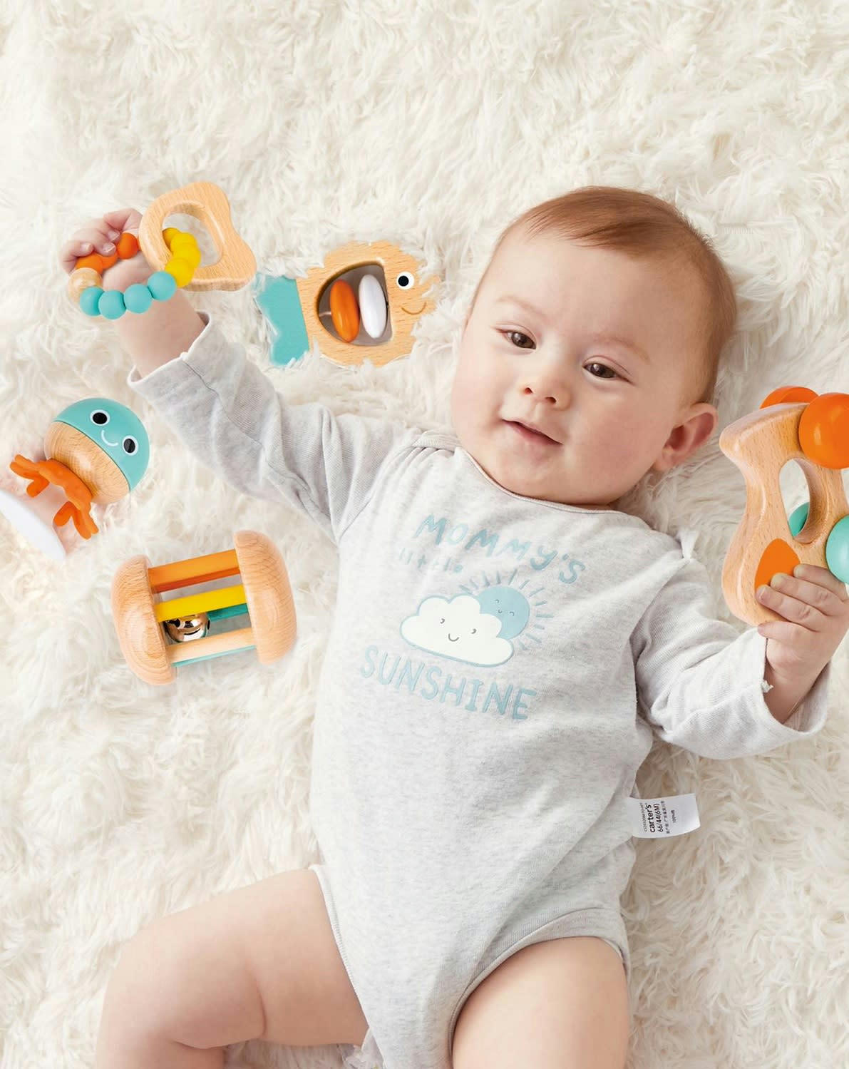 - Coffret sensoriel hochets multi-âge