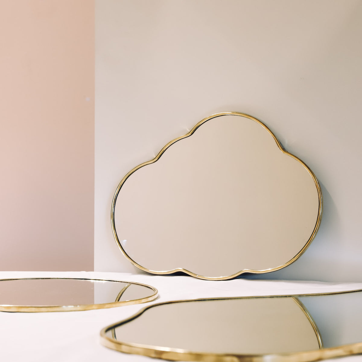 Household Hardware - Spiegel - Messing - Wolk