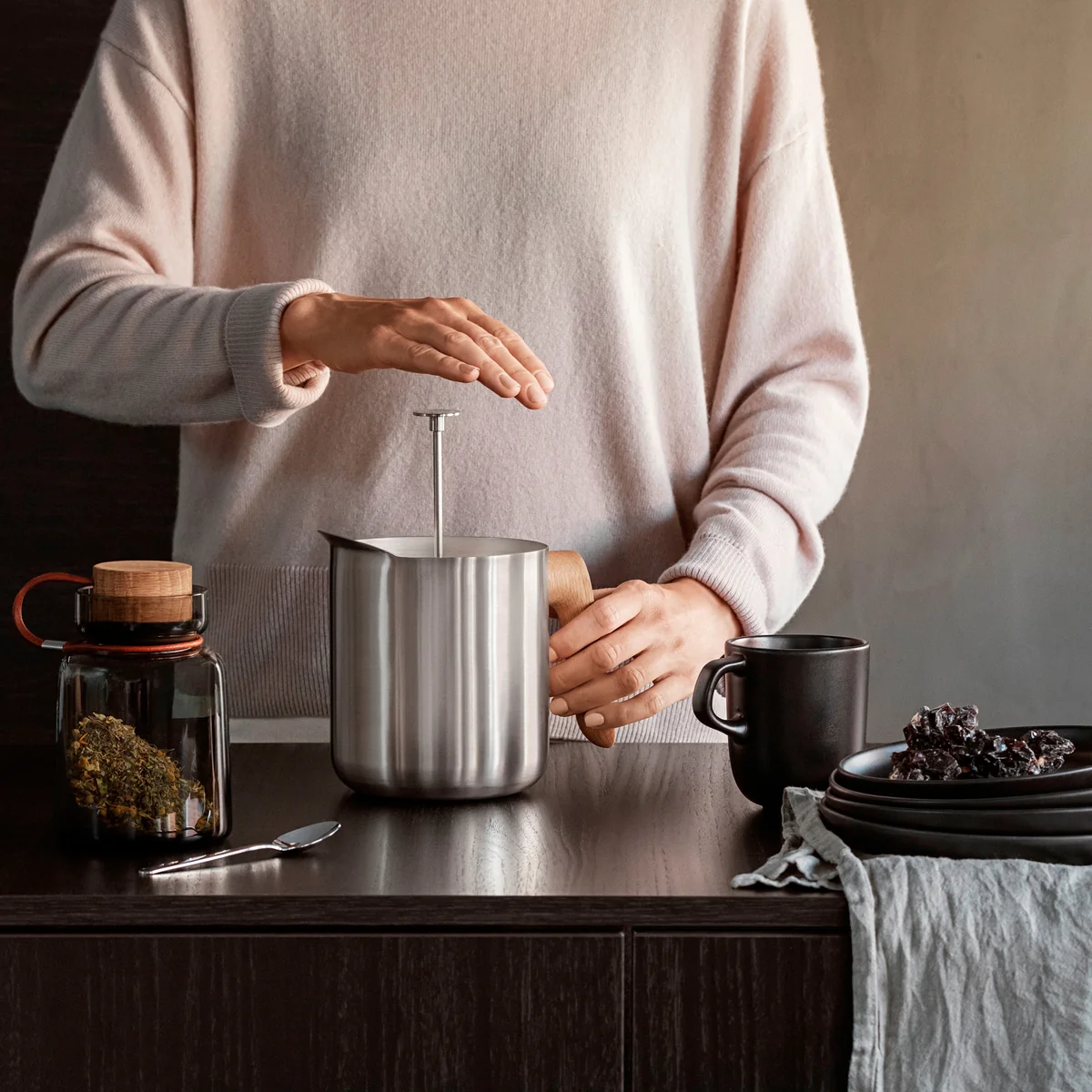 Eva Solo - Nordic Kitchen Stempelteekanne 1 l, Edelstahl / Eiche