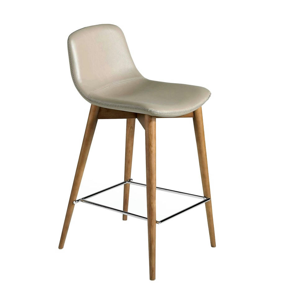 - Tabouret en croûte de cuir et bois couleur noyer