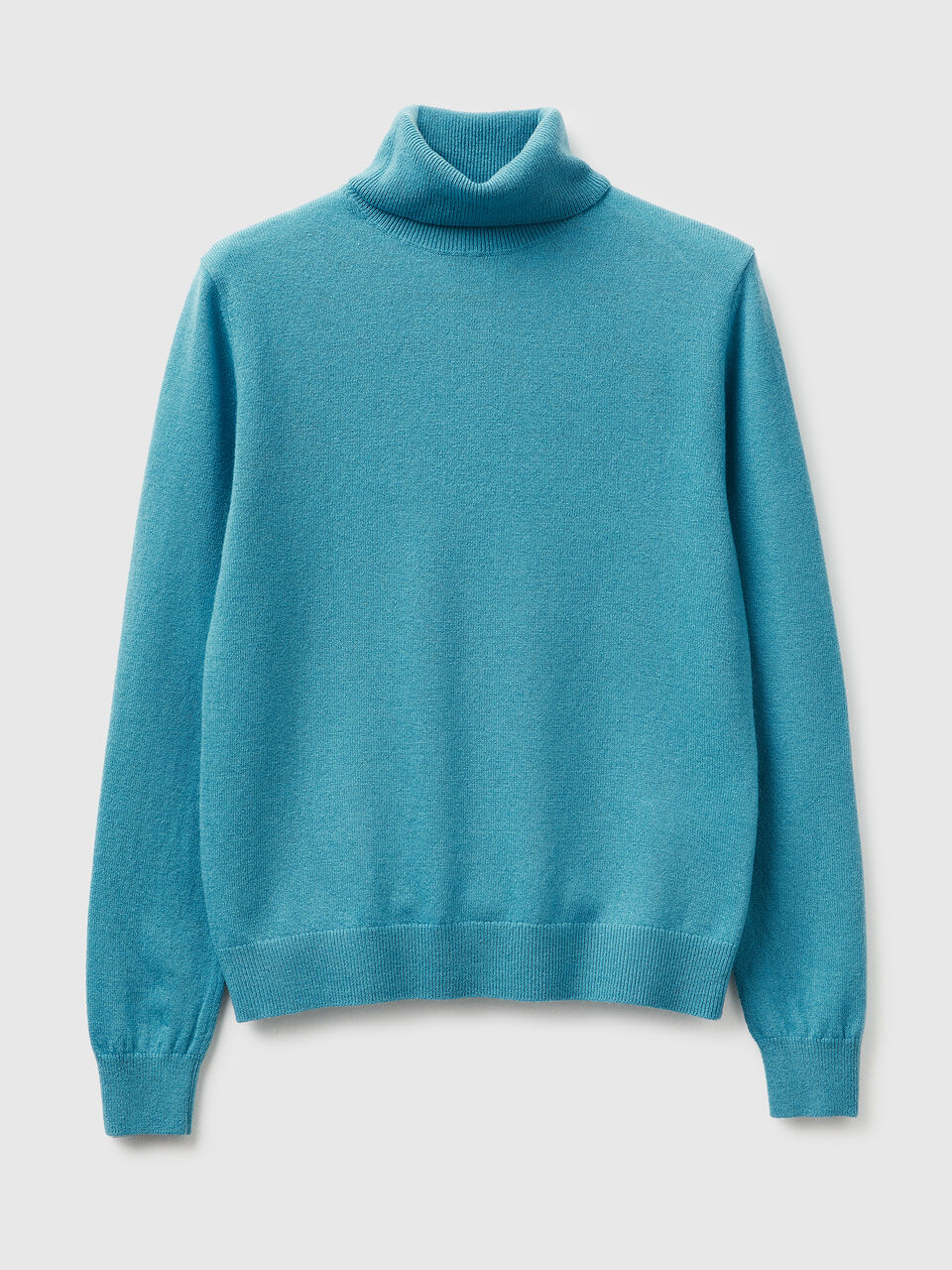 Powder blue turtleneck in pure Merino wool