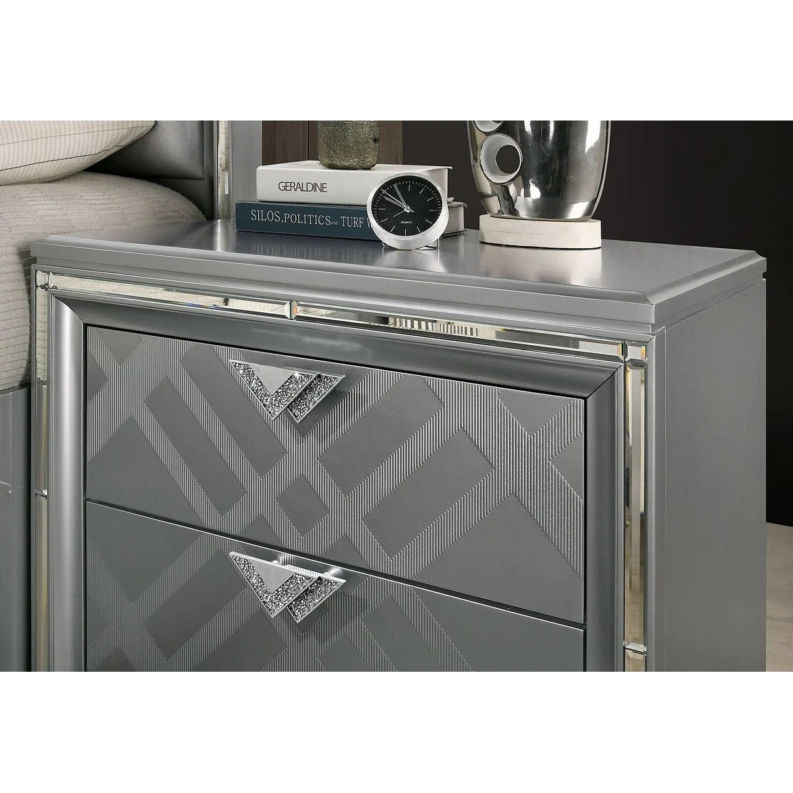 2 Drawers Nightstand with Mirror Trim