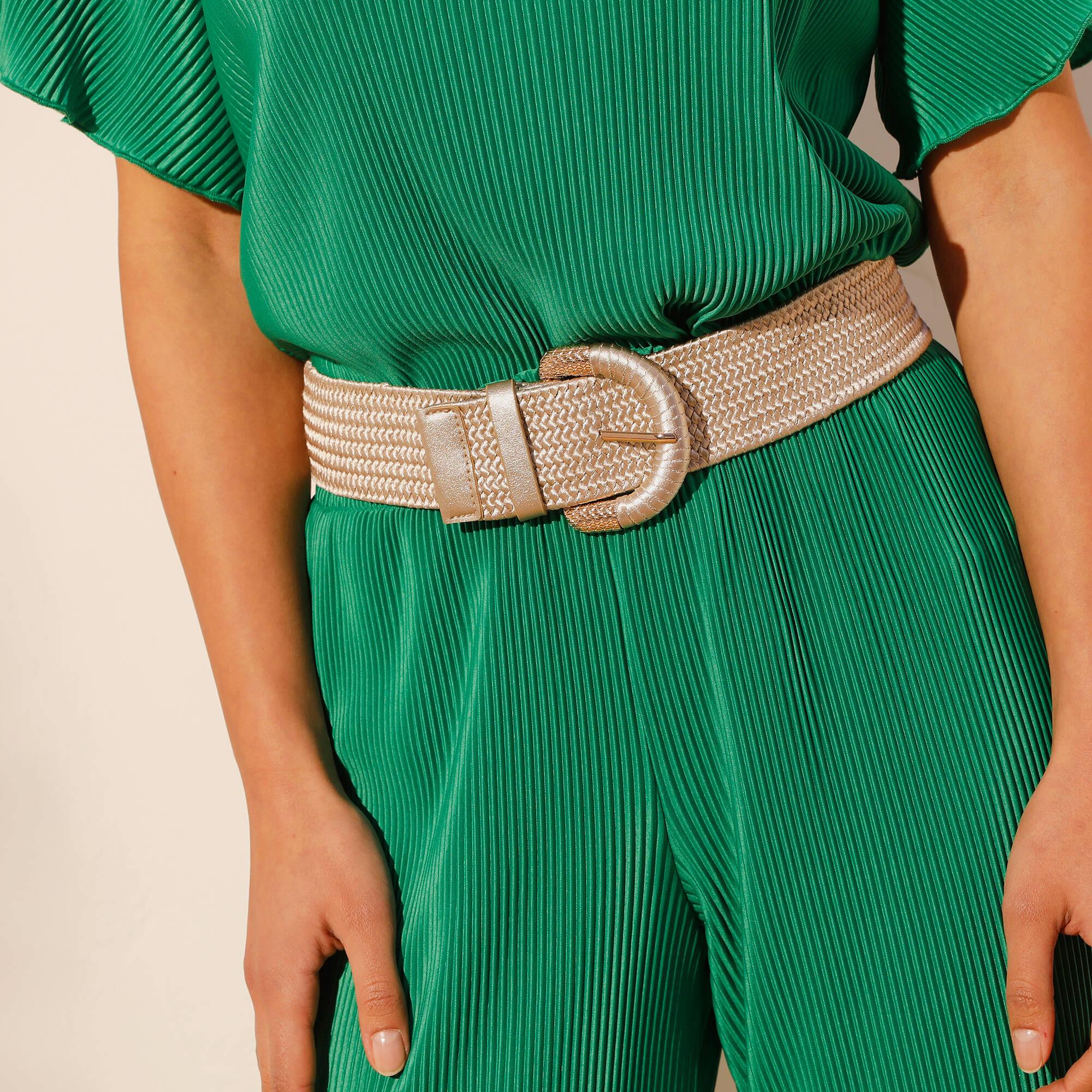 Ceinture tressée élastiquée teinte dorée