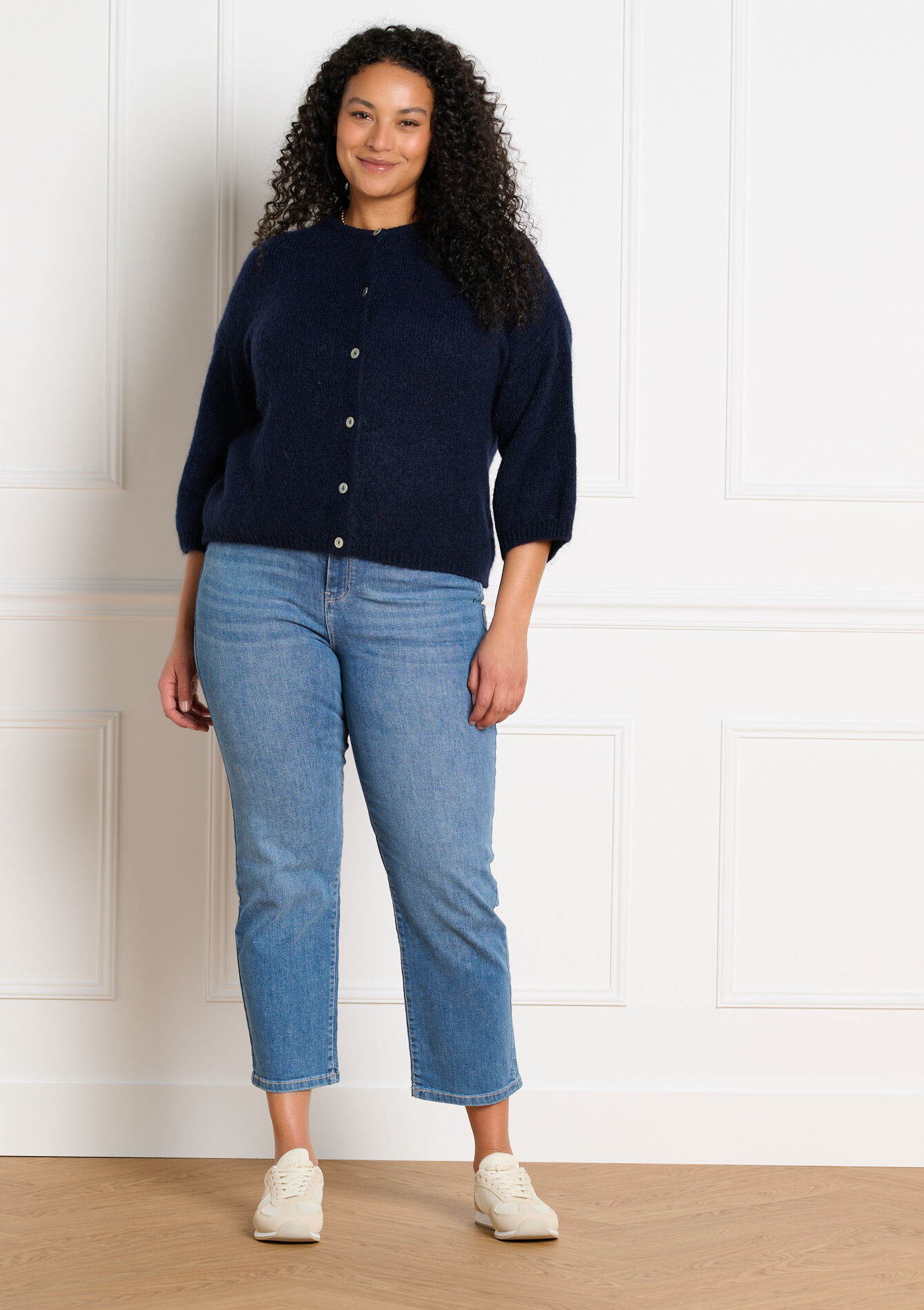 Minimalistisch vest met knopen