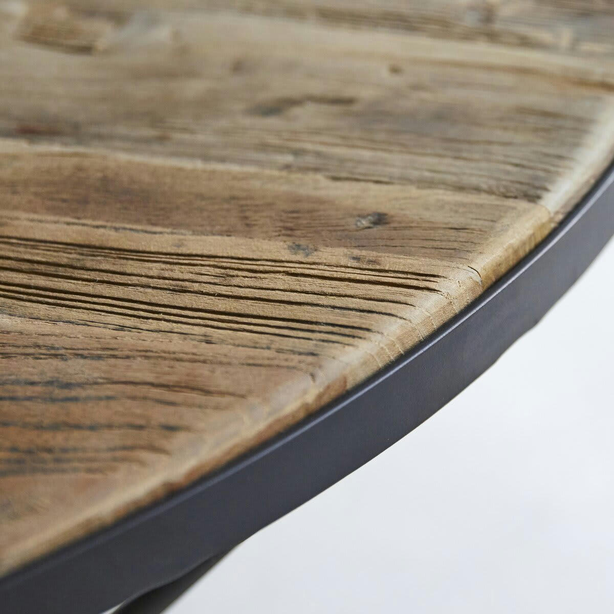 LANCELOT - Table basse en orme massif recyclé et métal